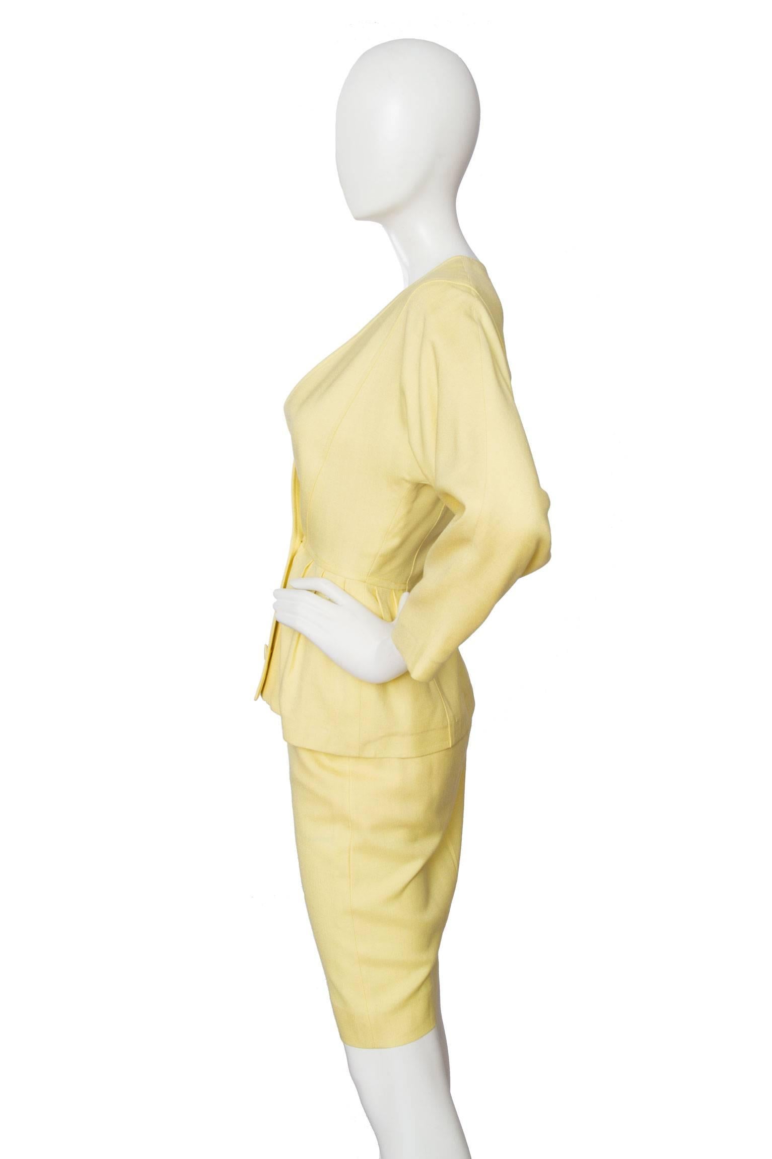 1980s Pierre Cardin Canary Yellow Linen Skirt Suit In Good Condition In Copenhagen, DK