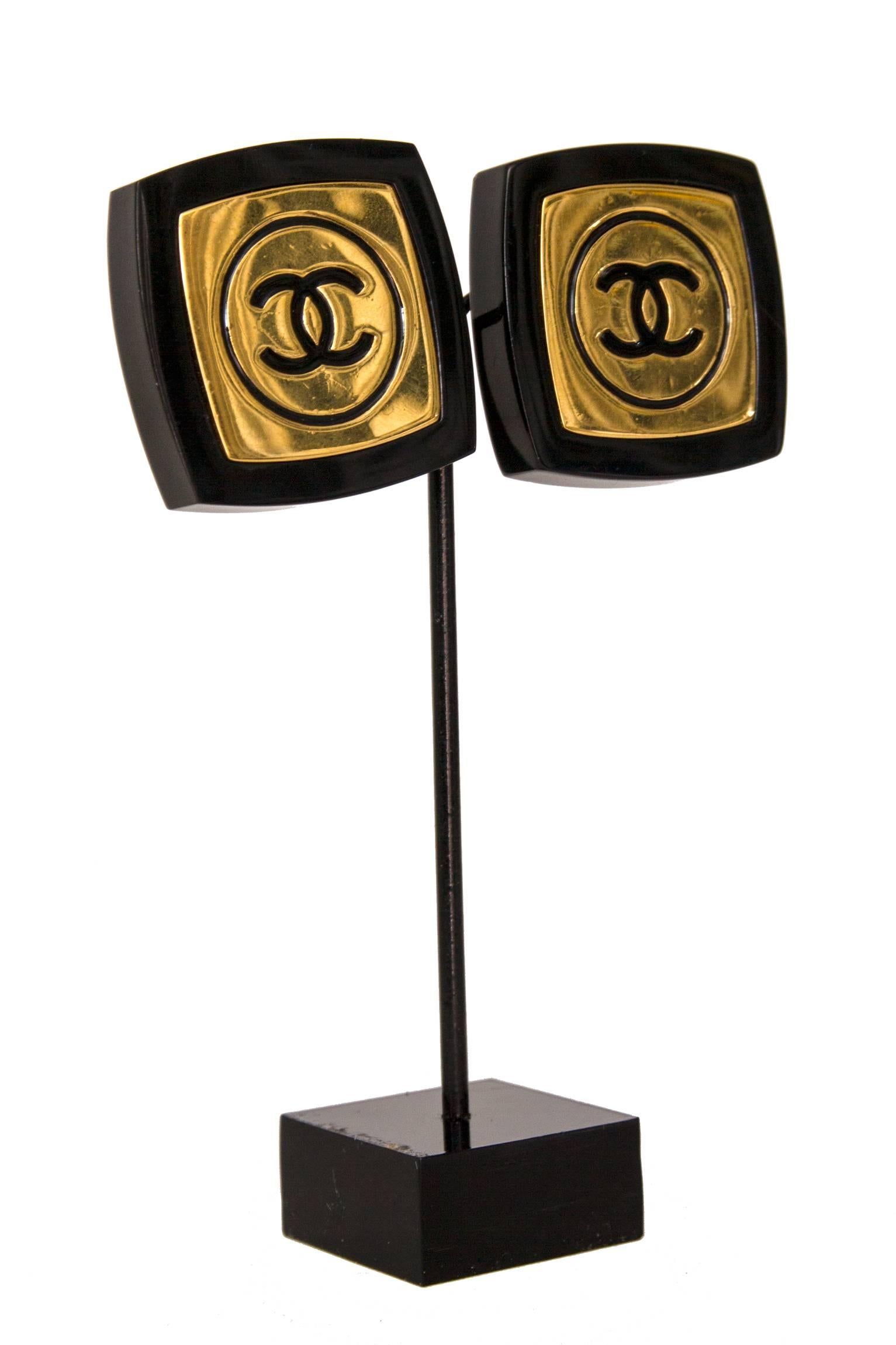 Women's or Men's 80s Chanel Black & Gold Plated Logo Clip-on Earrings