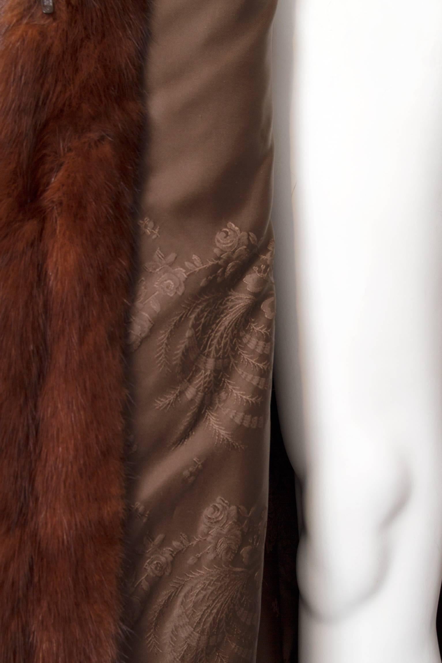 Stunning 80s Russian Sable Fur Coat  In Good Condition In Copenhagen, DK