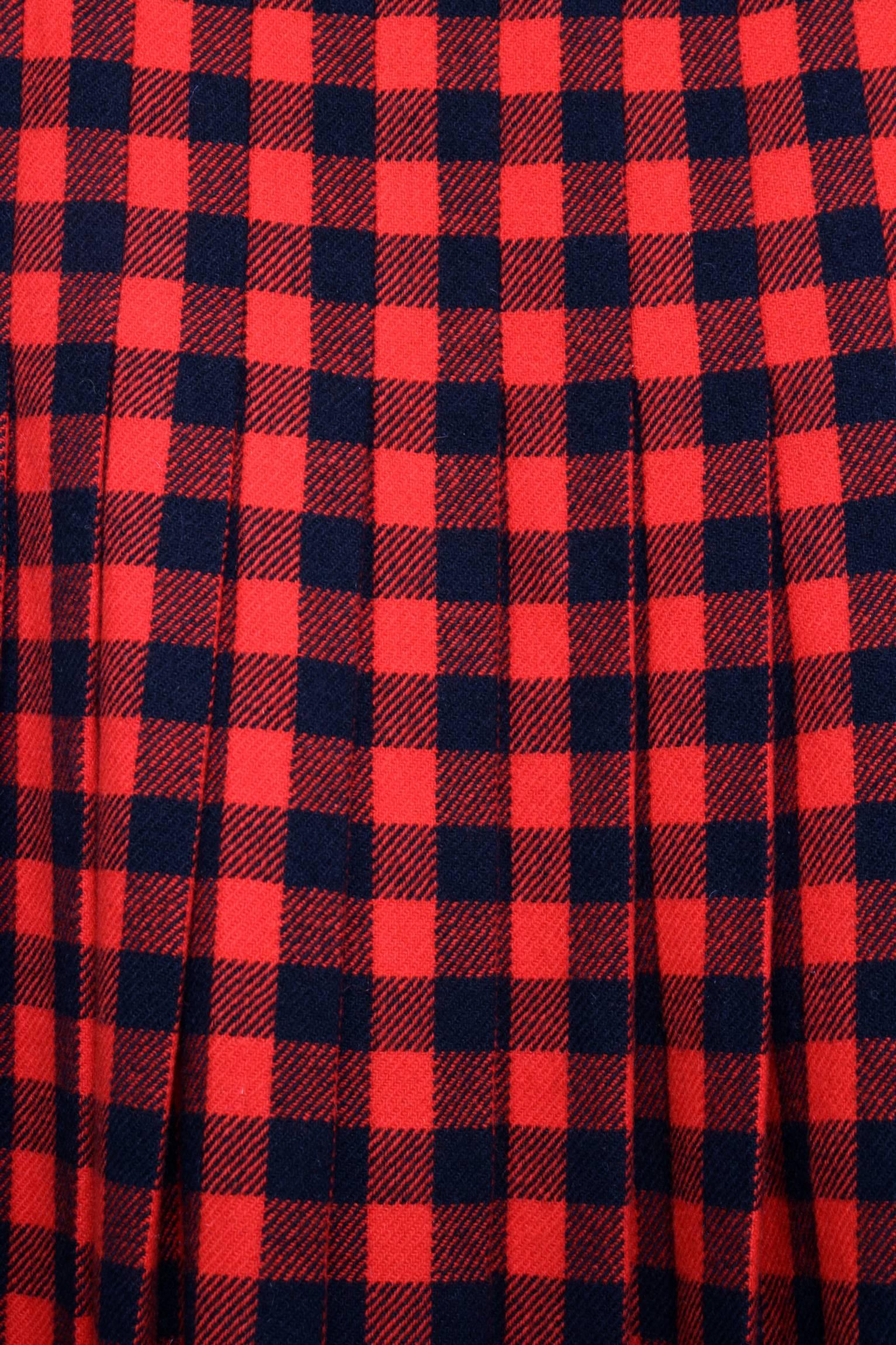 60 Givenchy Haute Couture Tartan Wool A-line Skirt In Good Condition In Copenhagen, DK