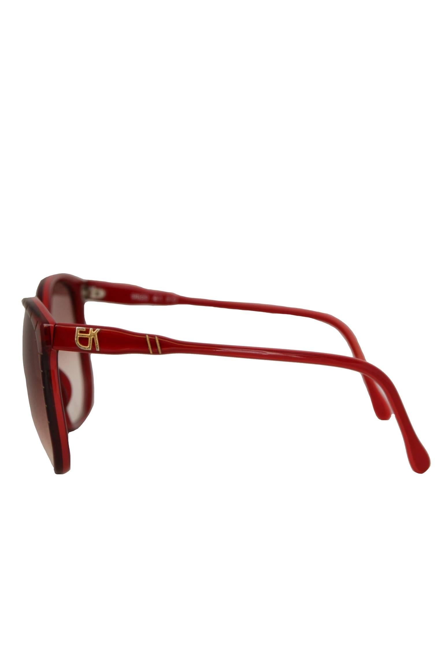 A Pair of 1970s Emmanuelle Kahn Paris Red Frame Sunglasses In Good Condition In Copenhagen, DK