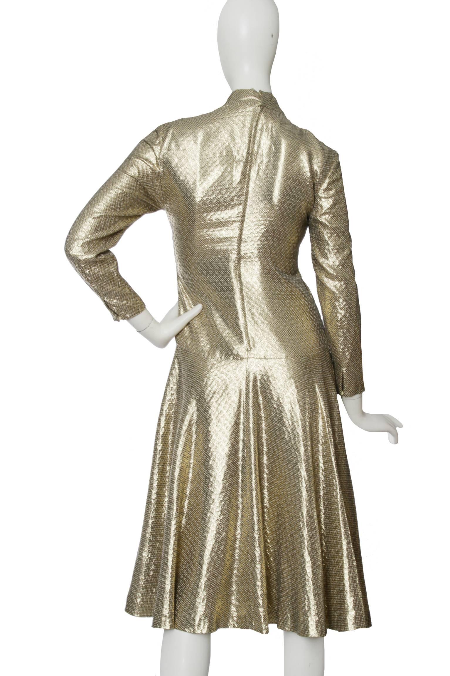 A 1970s Hanae Mori Gold Lamé Dress In Good Condition In Copenhagen, DK