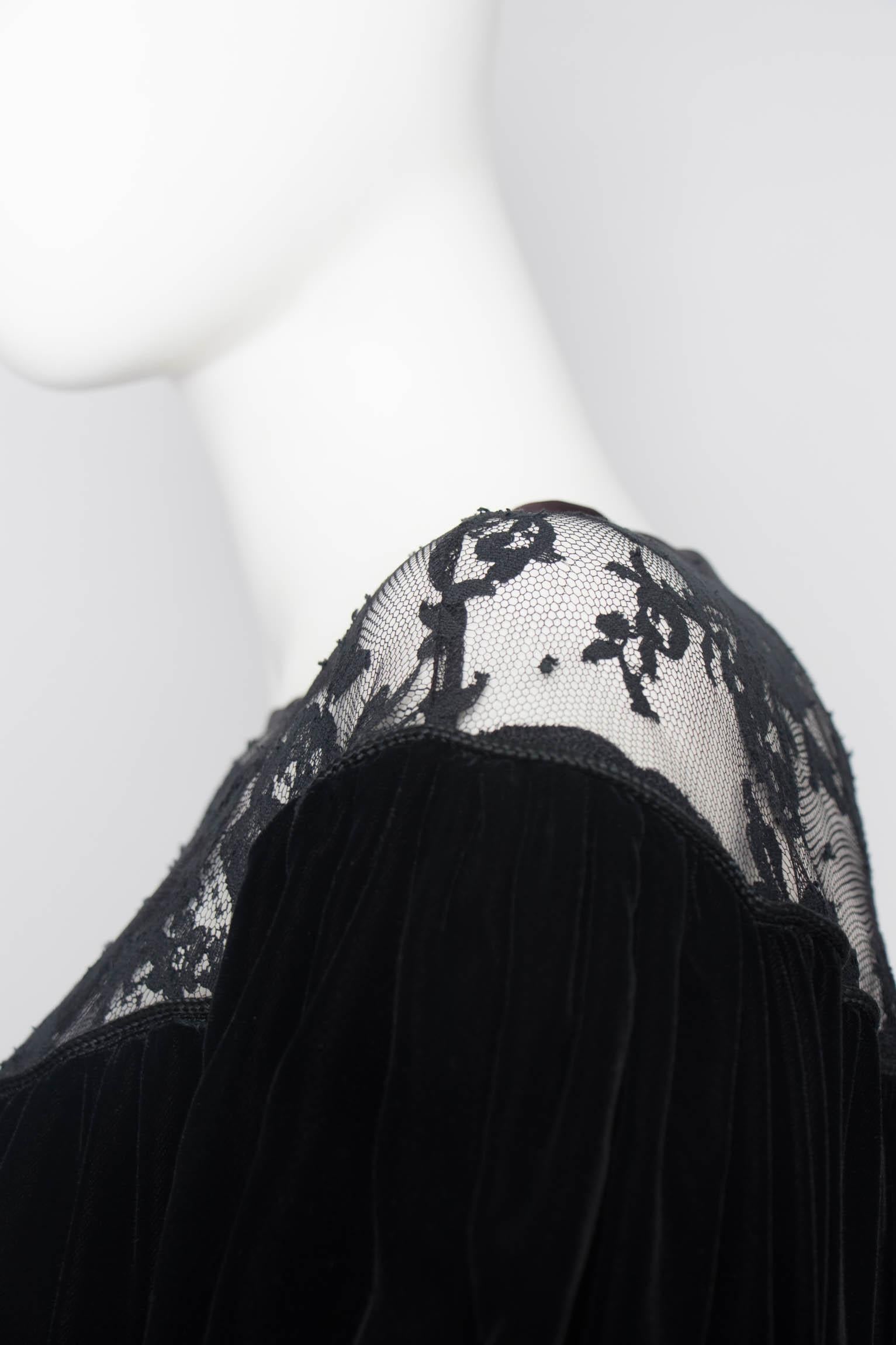 Yves Saint Laurent Rive Gauche vintage Black Velvet Dress With Lace Detail 4