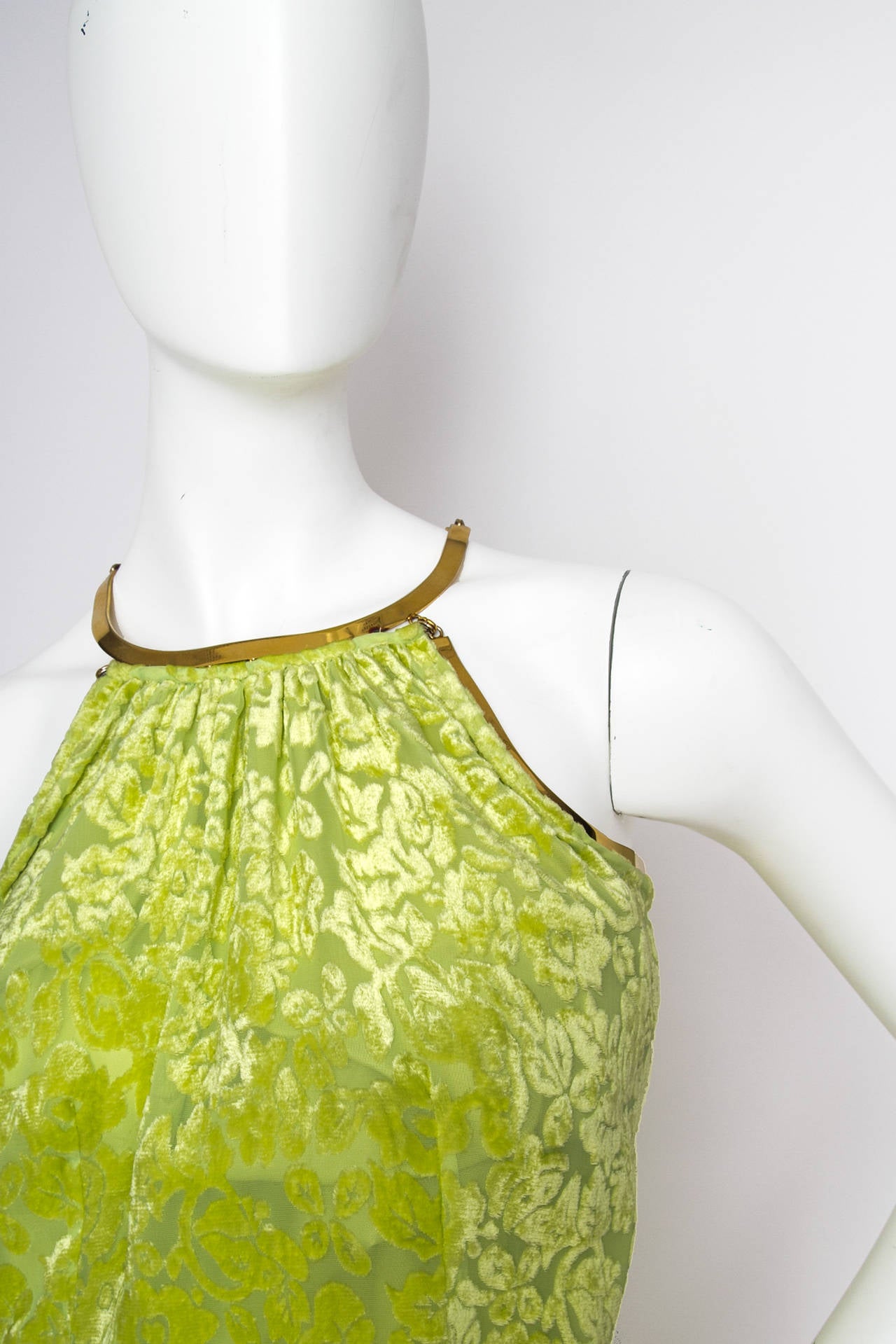 Stunning 1960s Green Burned Velvet Dress W Gold Hardware For Sale 2