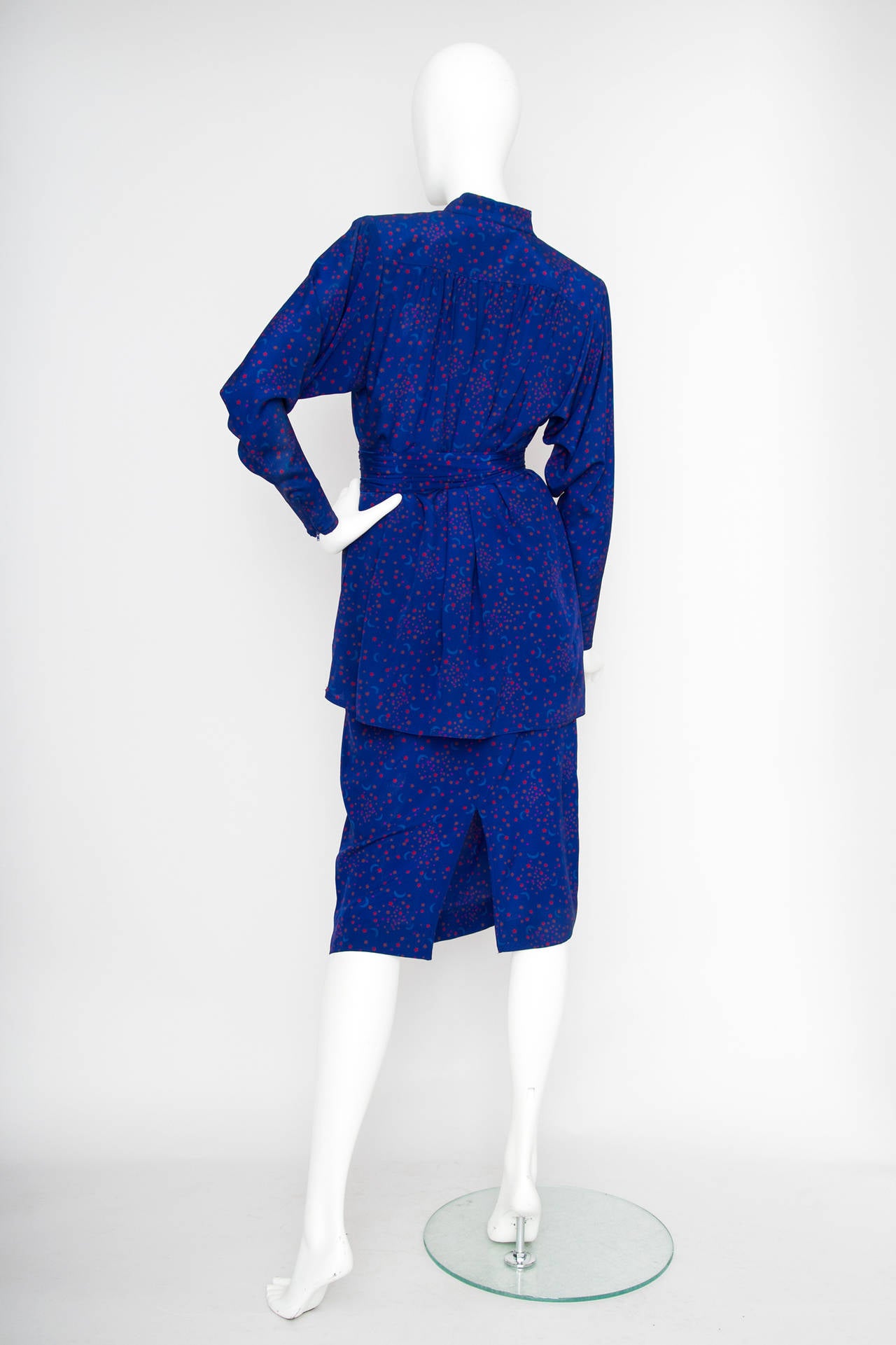 Guy Laroche Two Piece Printed Silk Dress In Excellent Condition In Copenhagen, DK