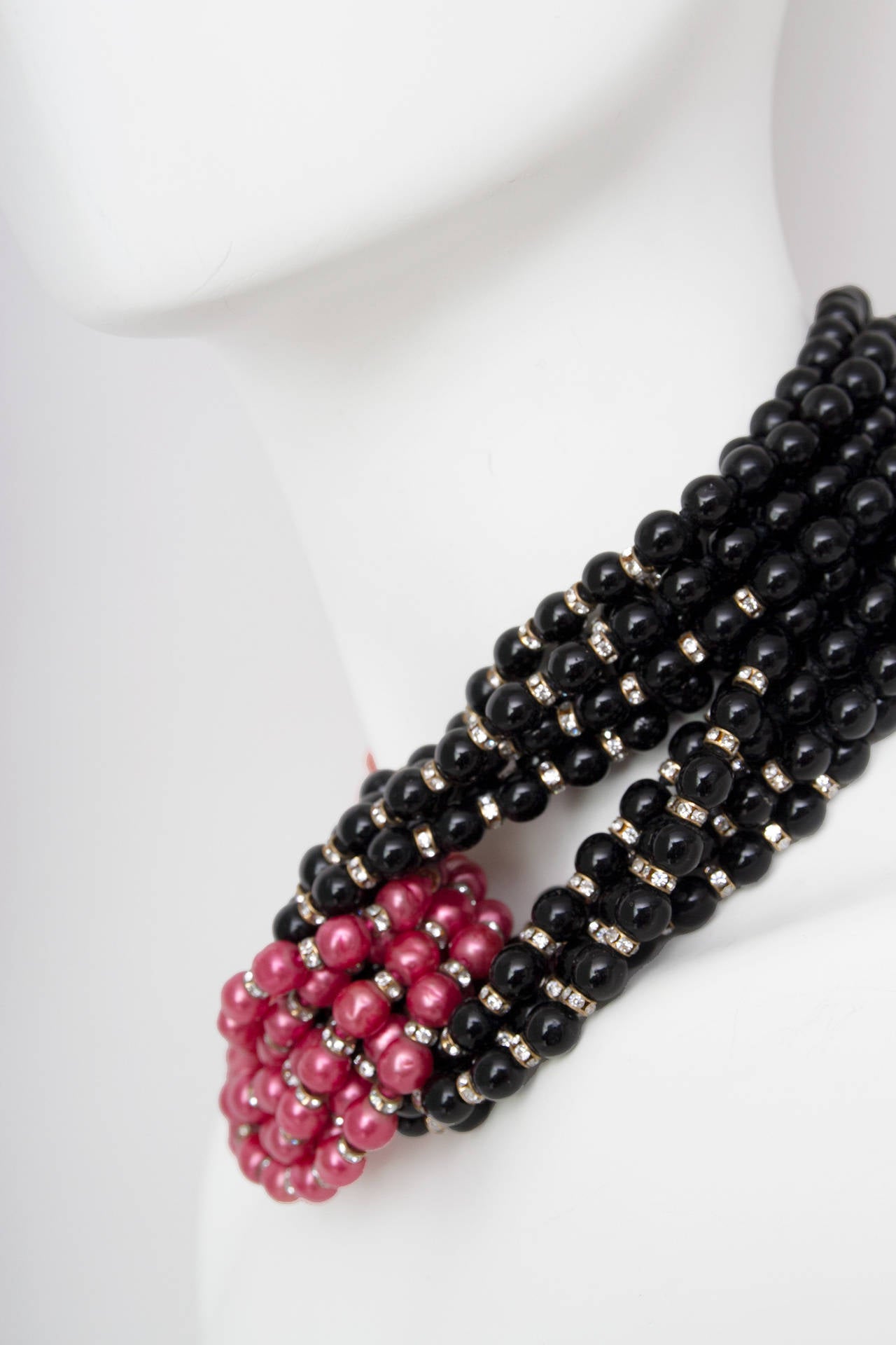 Stunning Late 1970s Céline Heavy Black & Pink Pearl Necklace For Sale 1