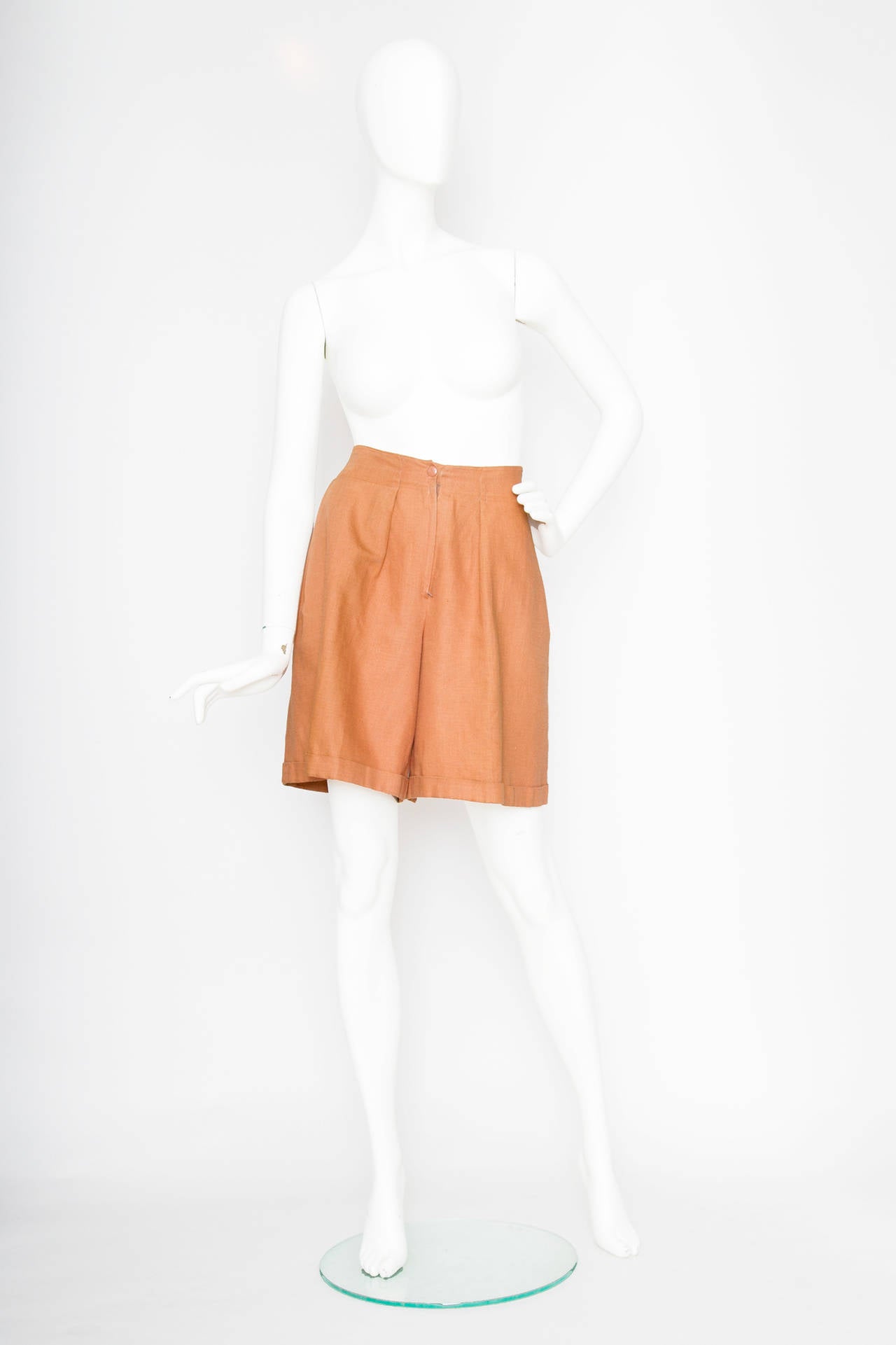 Women's 1980s Claude Montana Jacket & Shorts Linen Ensemble For Sale