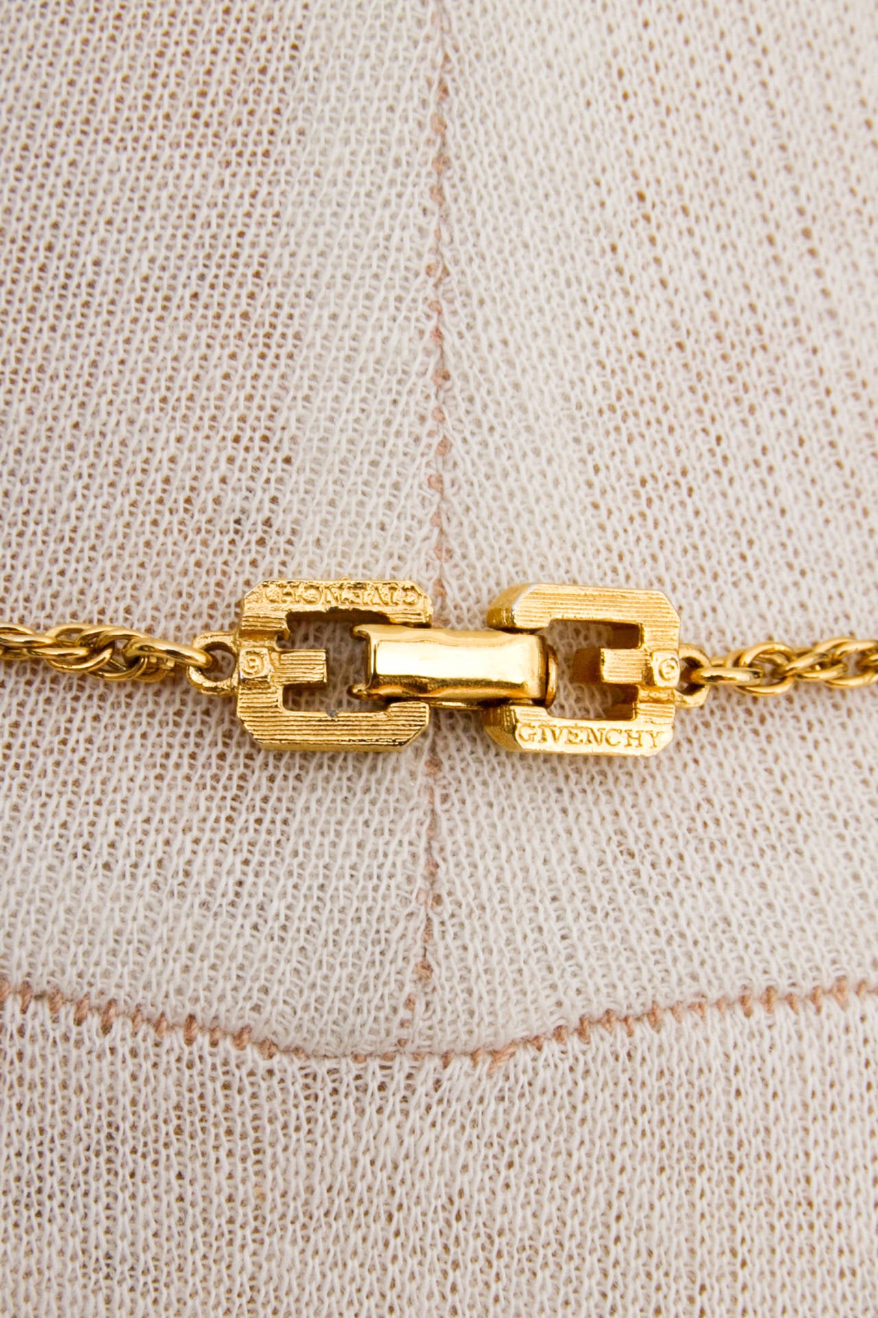 1970s Givenchy Resin Pendant Necklace 6