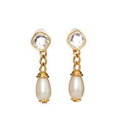 A Pair Of '97 Chanel Mother of Pearl Drop Earrings