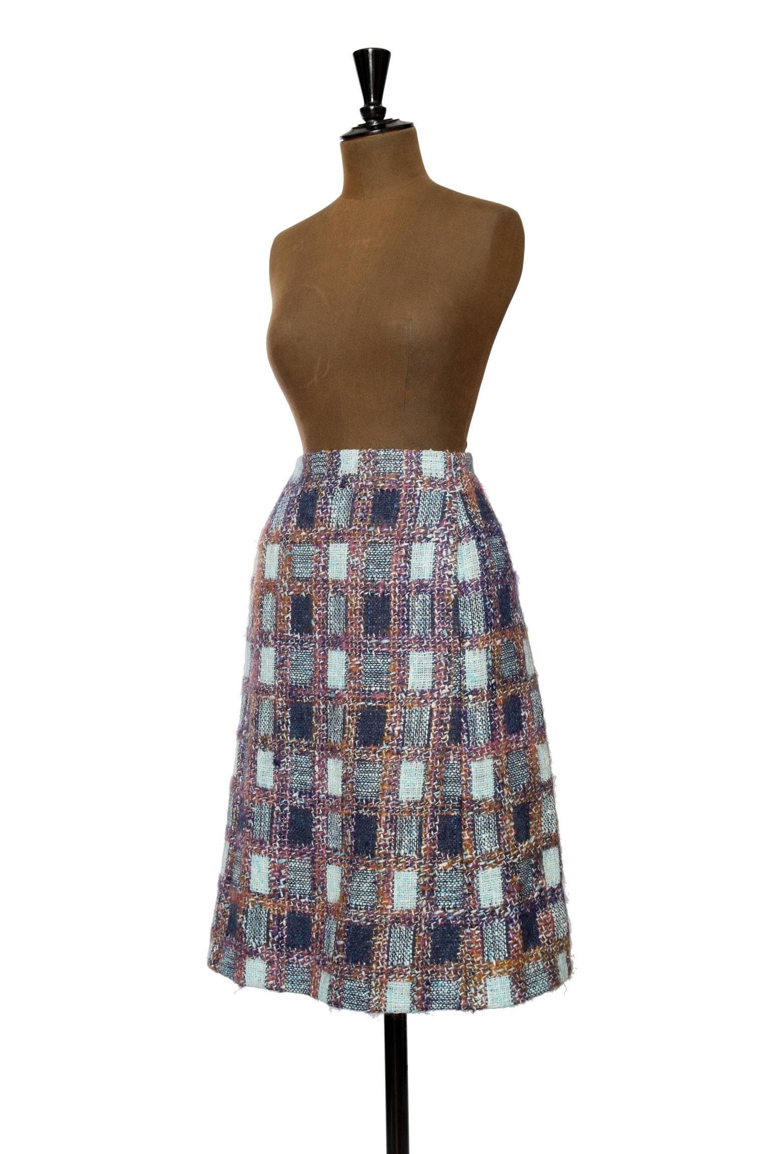 1970s Givenchy Haute Couture Boucle A-line Skirt In Good Condition For Sale In Copenhagen, DK