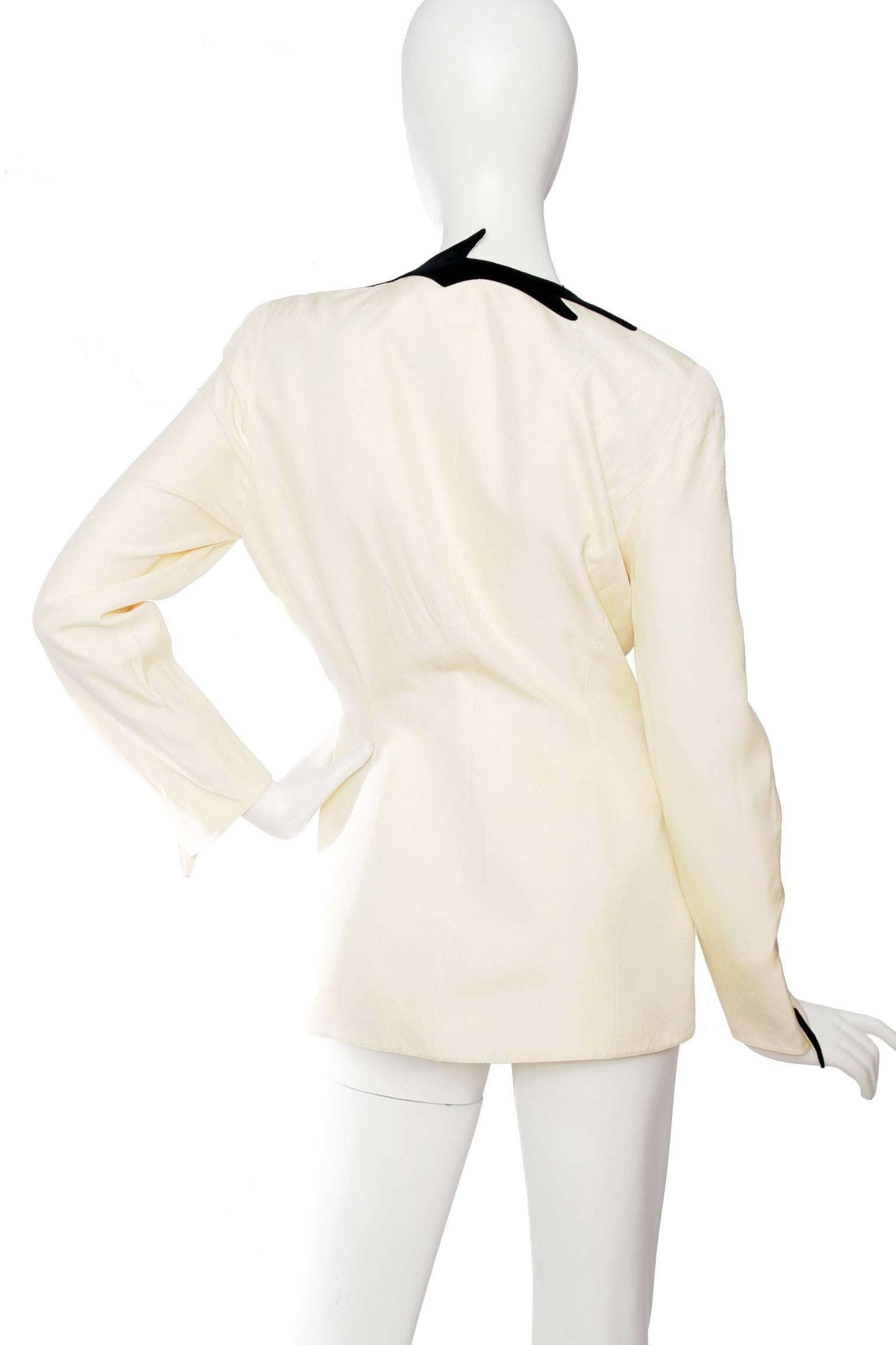 Dramatic 1980s Thierry Mugler Off-white Evening Blazer  In Fair Condition In Copenhagen, DK