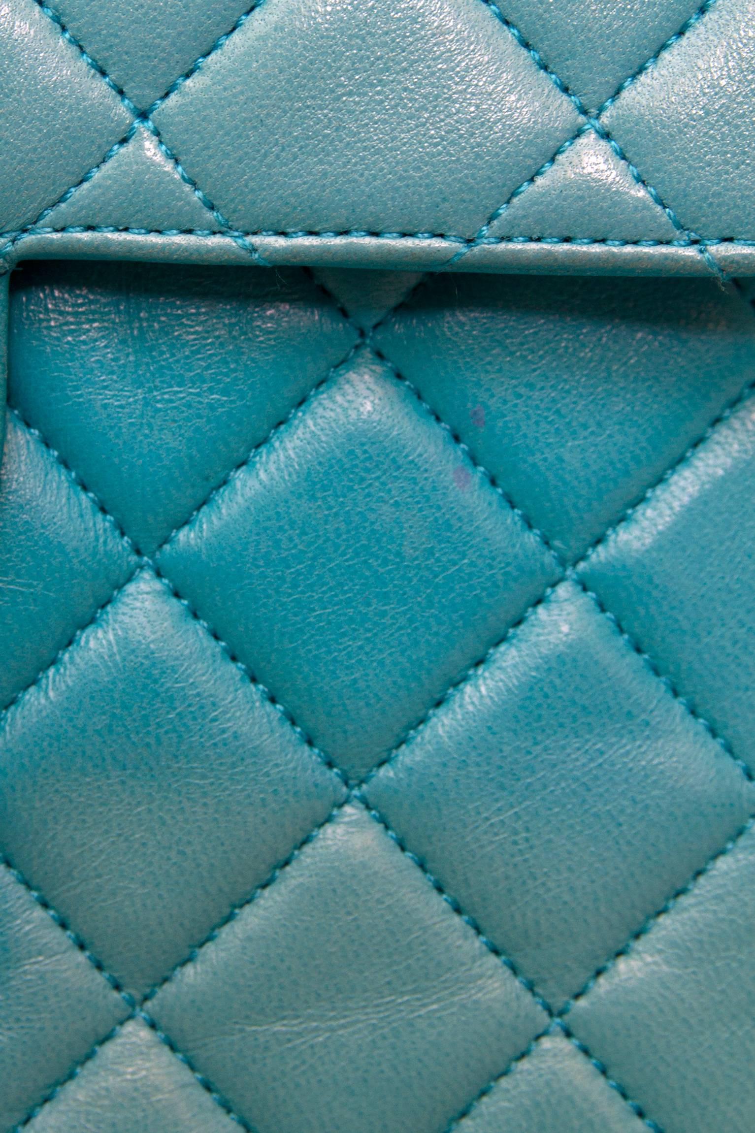 90s Turquoise Chanel Quilted Leather Shoulder Bag  4