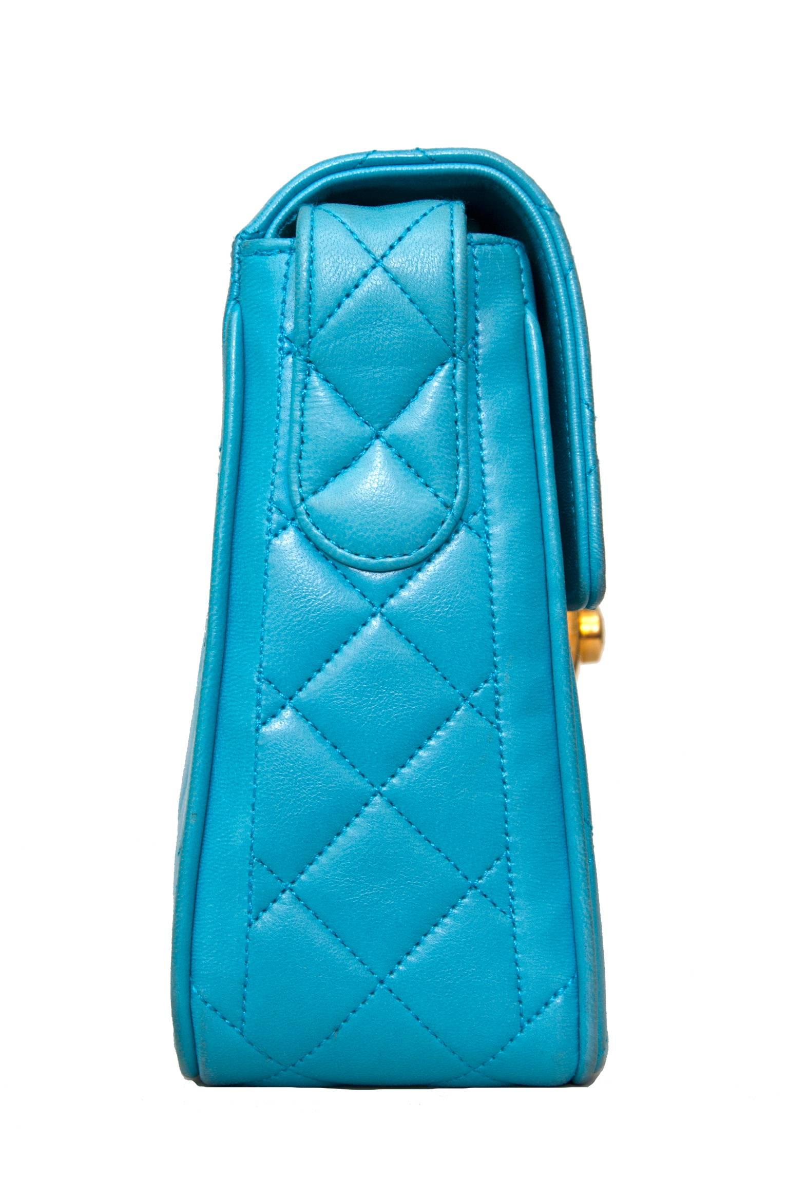 Blue 90s Turquoise Chanel Quilted Leather Shoulder Bag 