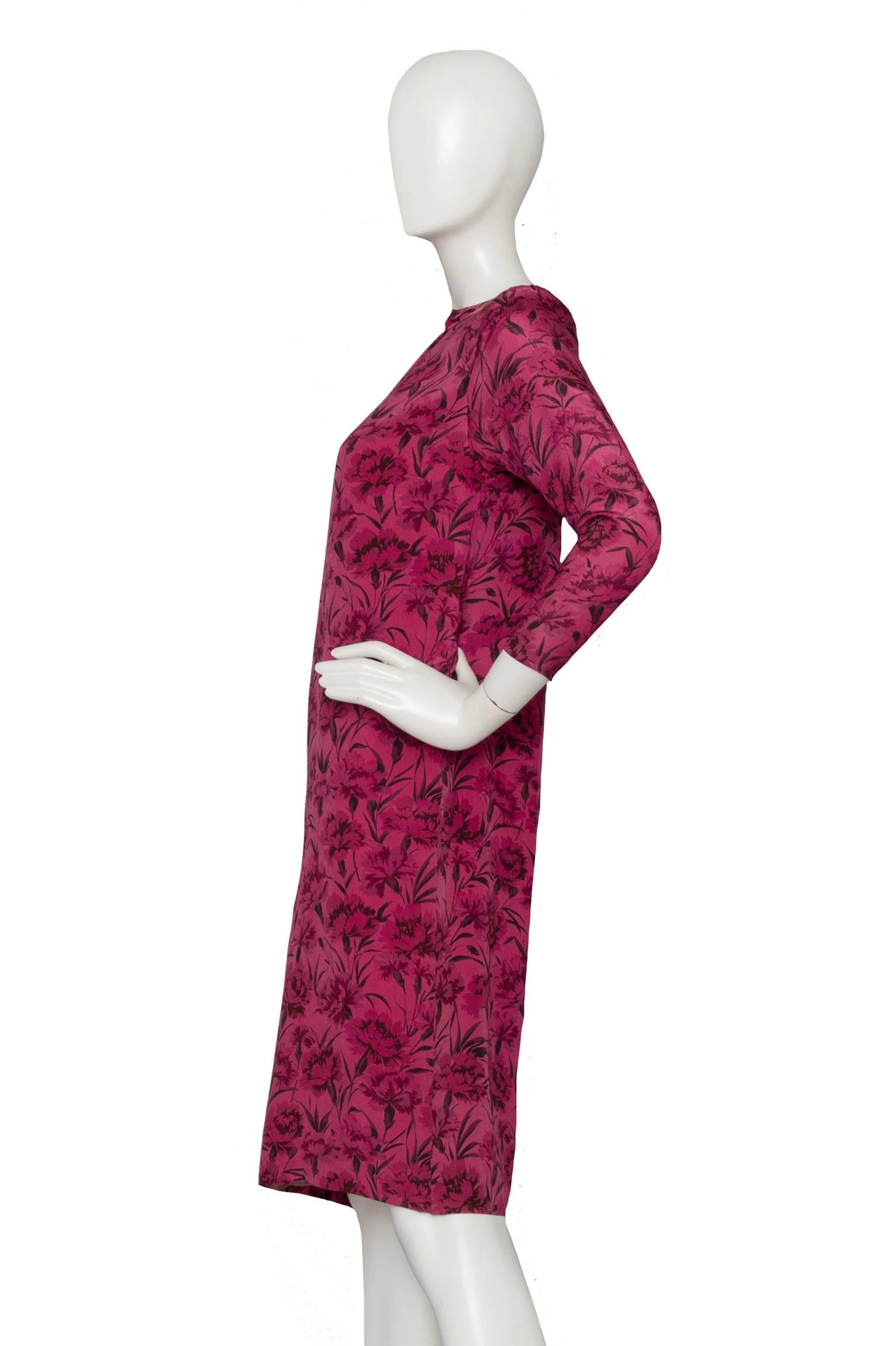 A Late 1970s Hanae Mori Pink Floral Silk Dress  In Good Condition For Sale In Copenhagen, DK