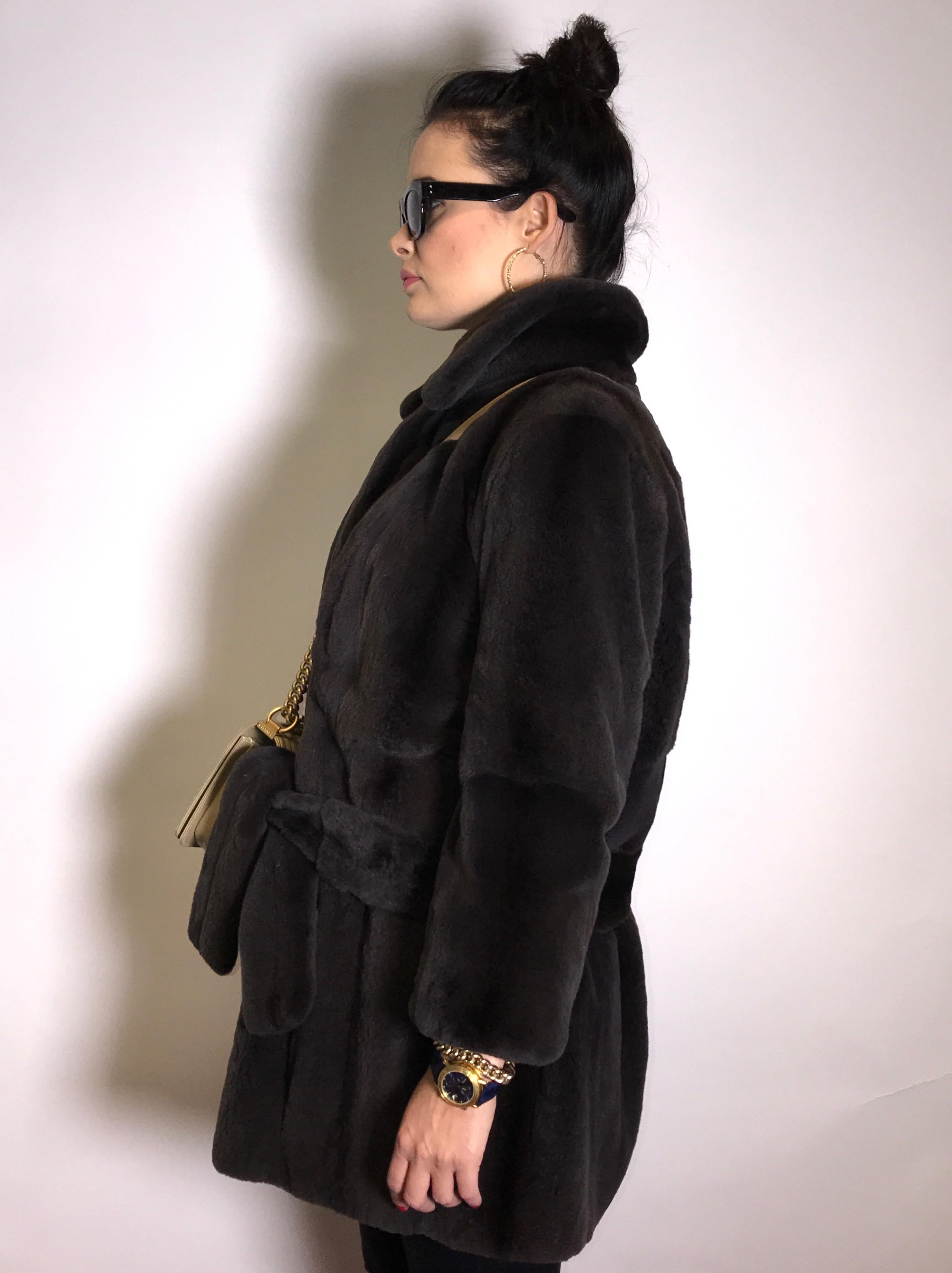 Sheared velvet silk mink fur jacket by FECHNER. Black/dark gray. (6) For Sale 3