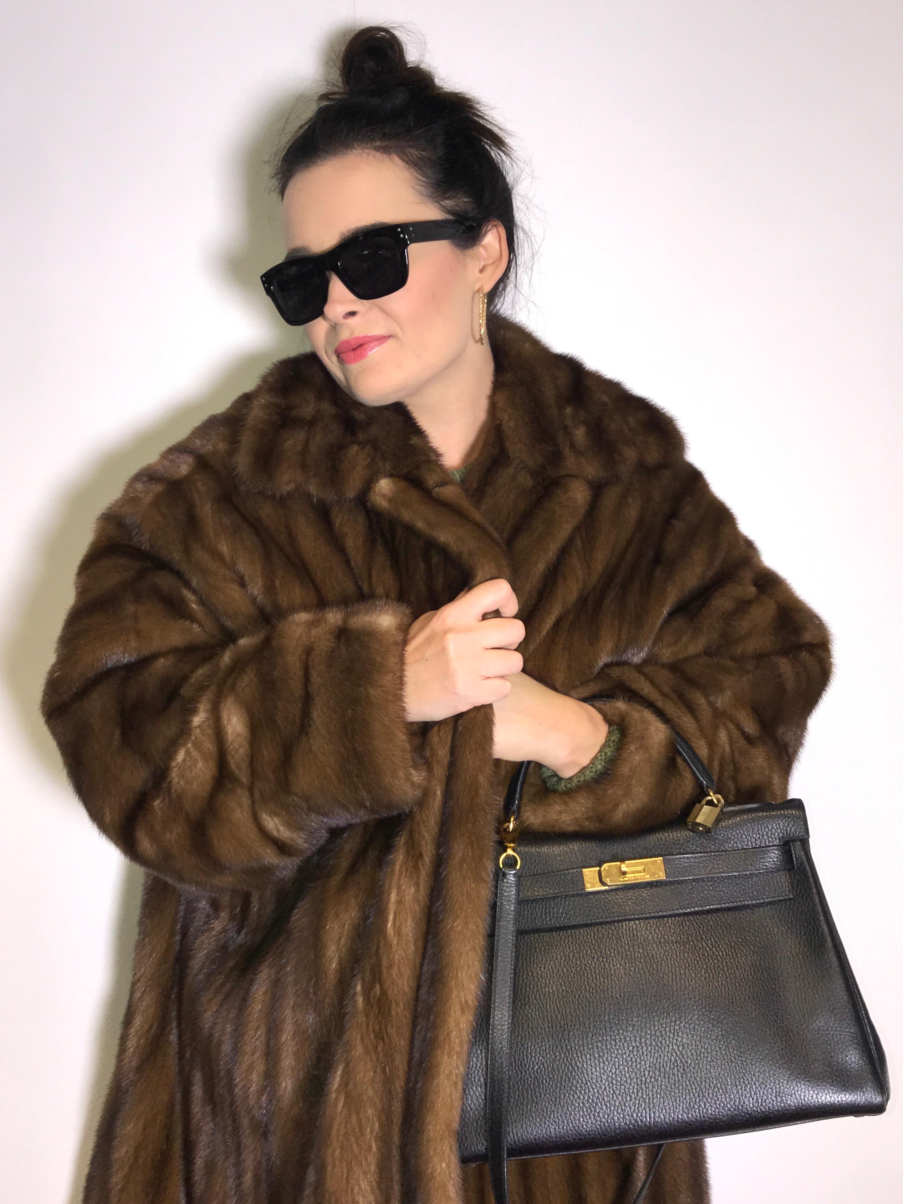 Women's Velvet mink fur coat by BRAUN. Swinger/swing coat. silk mink brown (10) For Sale
