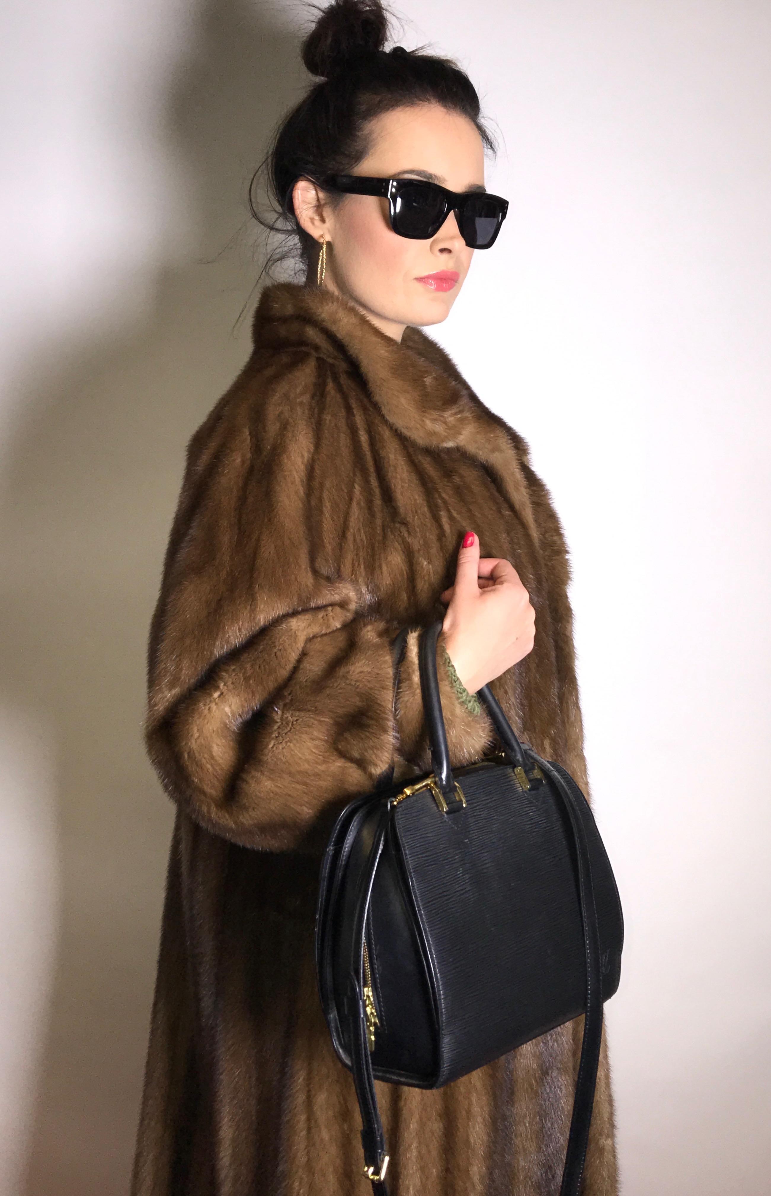 Long mink fur coat by EMBA, the american mink. Silk mink natural brown (16) For Sale 1