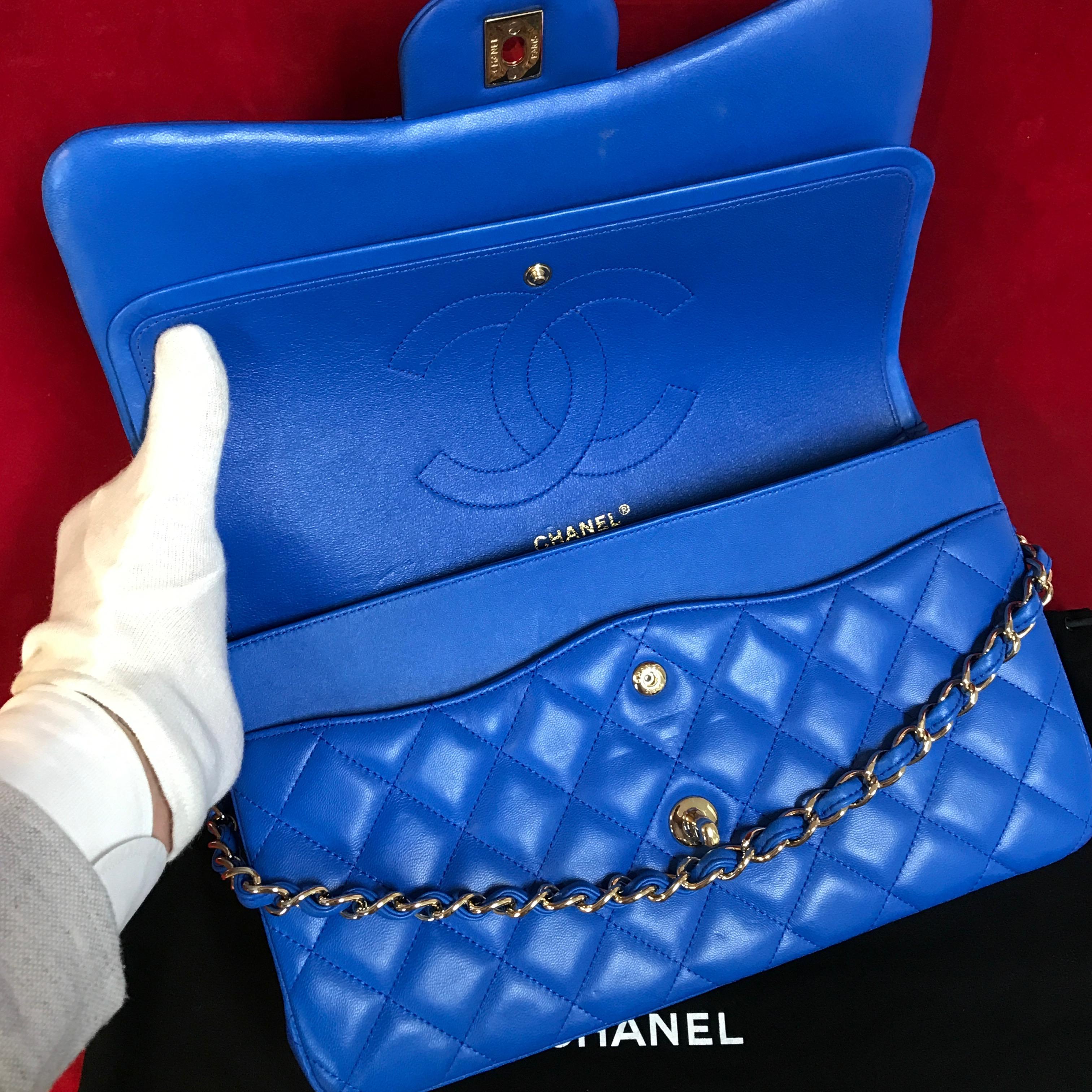 Women's or Men's CHANEL double flap bag Jumbo blue shoulder bag quilted lambskin 2016 For Sale