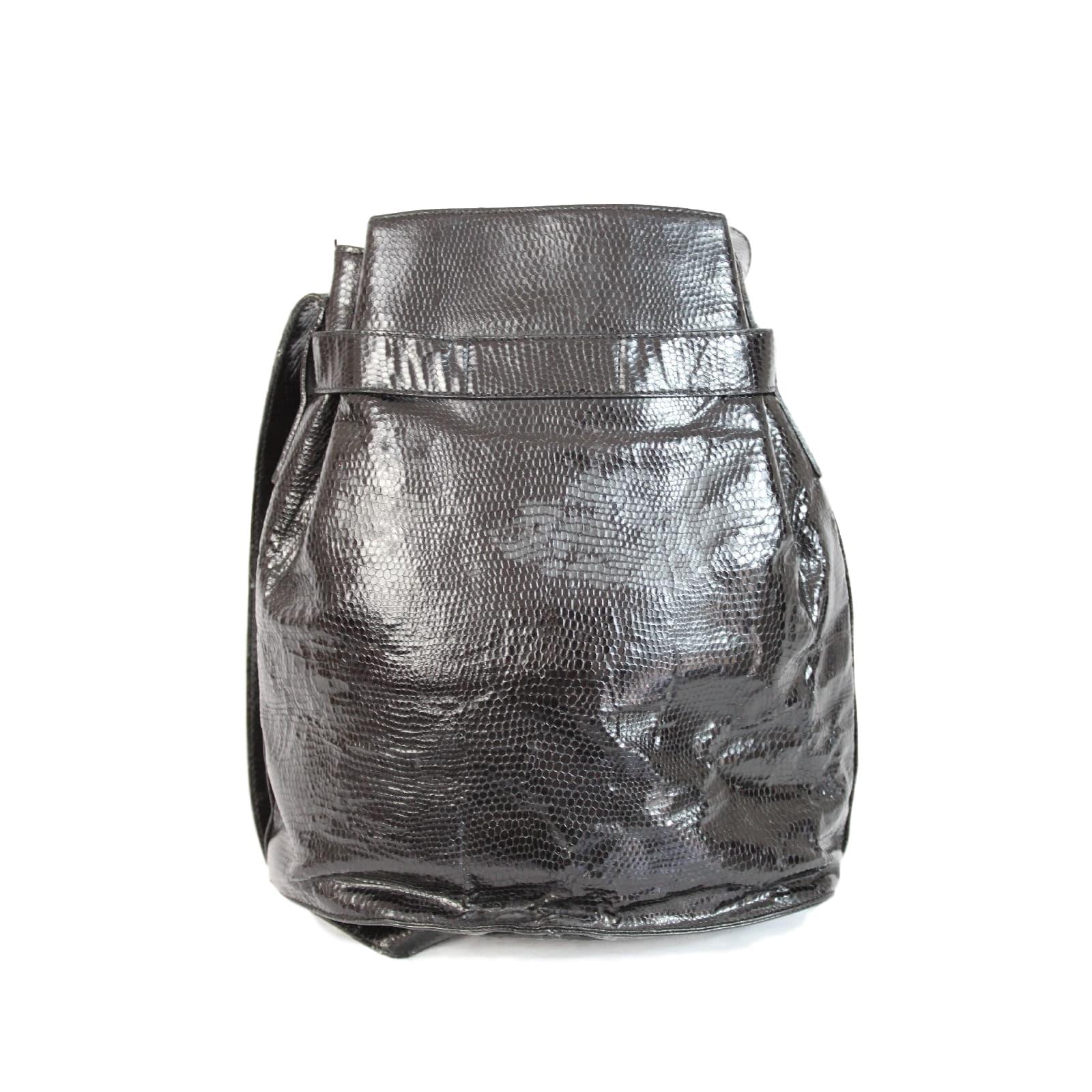 1980s Salvatore Ferragamo Black Python Skin Leather Bucket Bag In Good Condition In Brindisi, Bt
