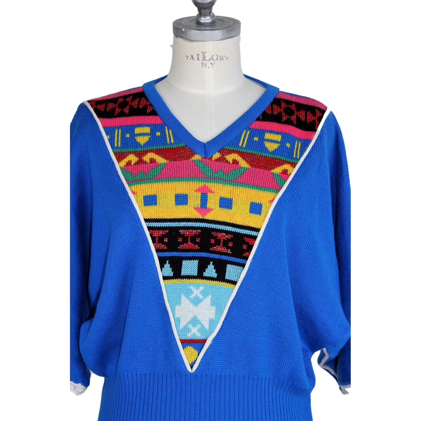1980s Pierre Cardin Paris Blue Geometric Wool Batwing Sleeve Sweater In Excellent Condition In Brindisi, Bt