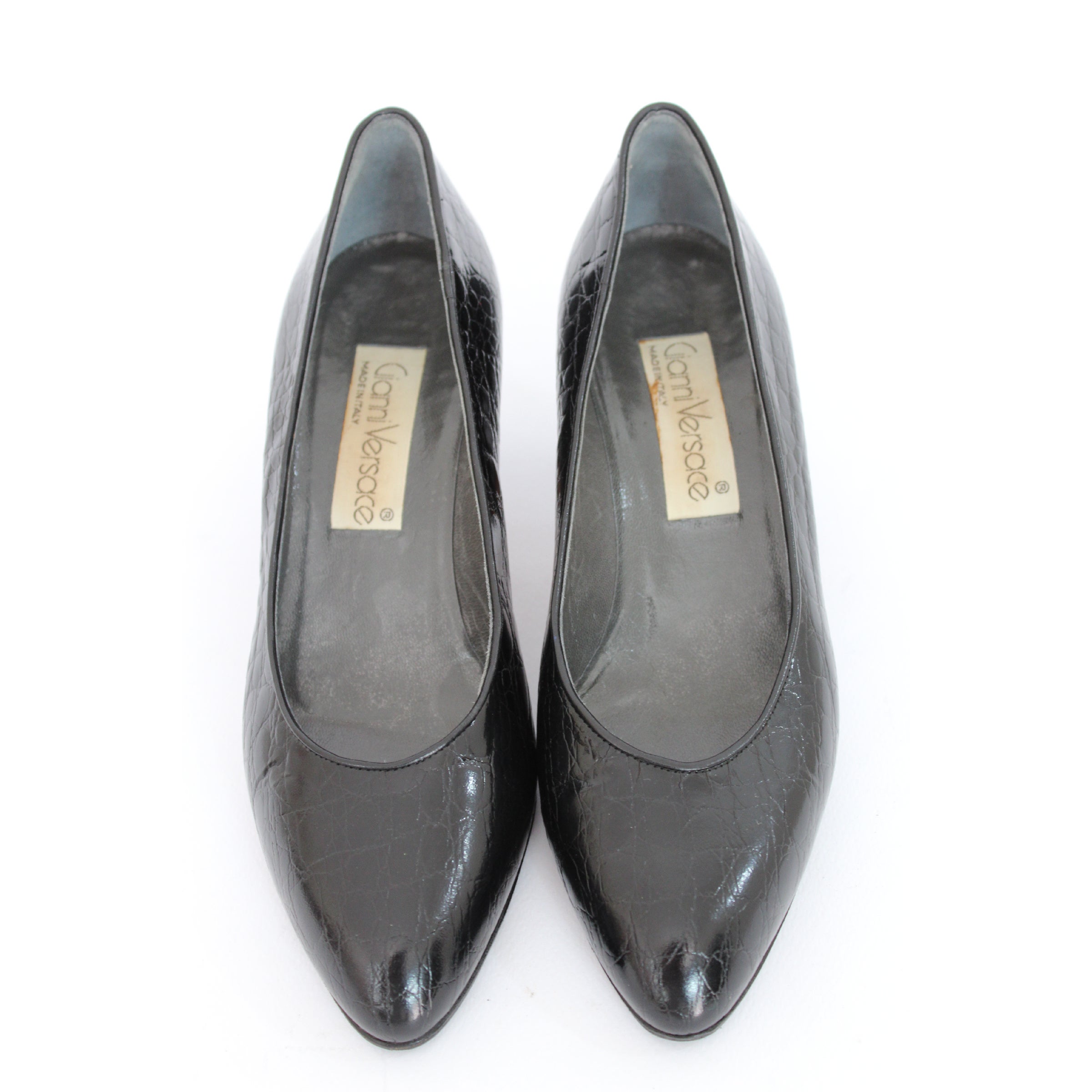 2019 year look- Versace gianni shoes 2019 year looks- Versace gianni shoes