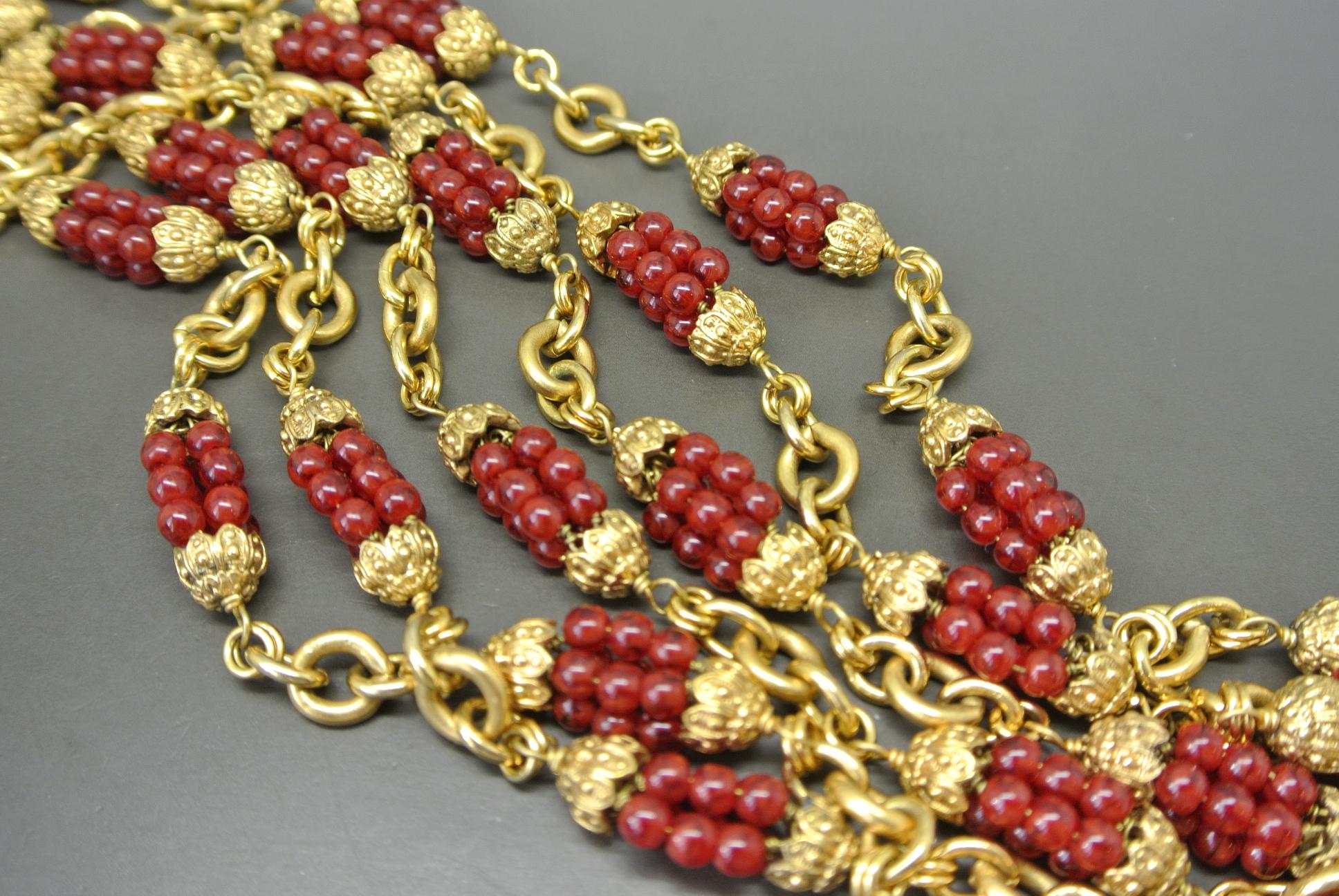 Chanel 1960s by Goossens Red Gripoix Beads Filigree Sautoir Necklace In Excellent Condition For Sale In London, GB