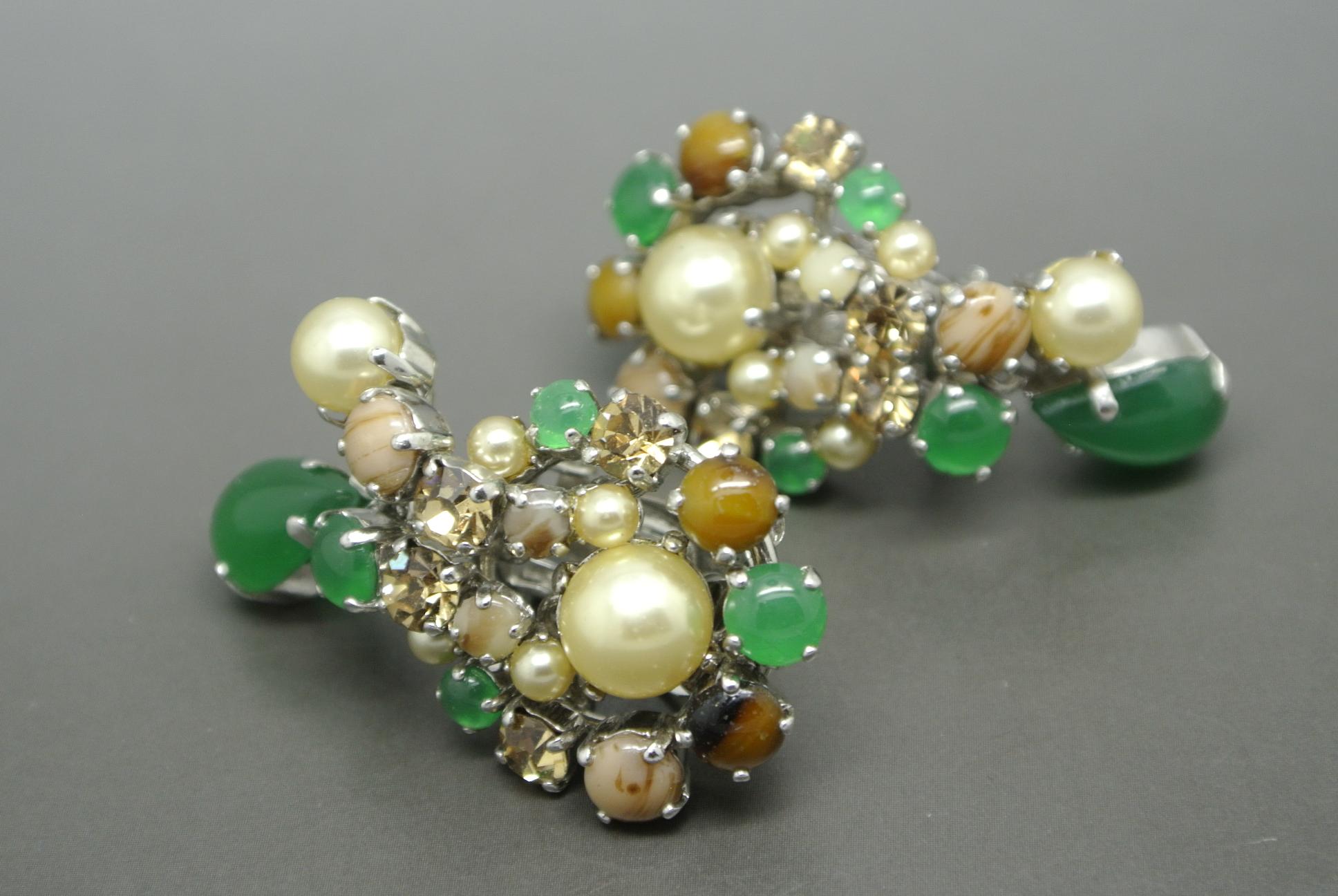 Christian Dior 1962 Green Brown Glass Earrings In Good Condition For Sale In London, GB