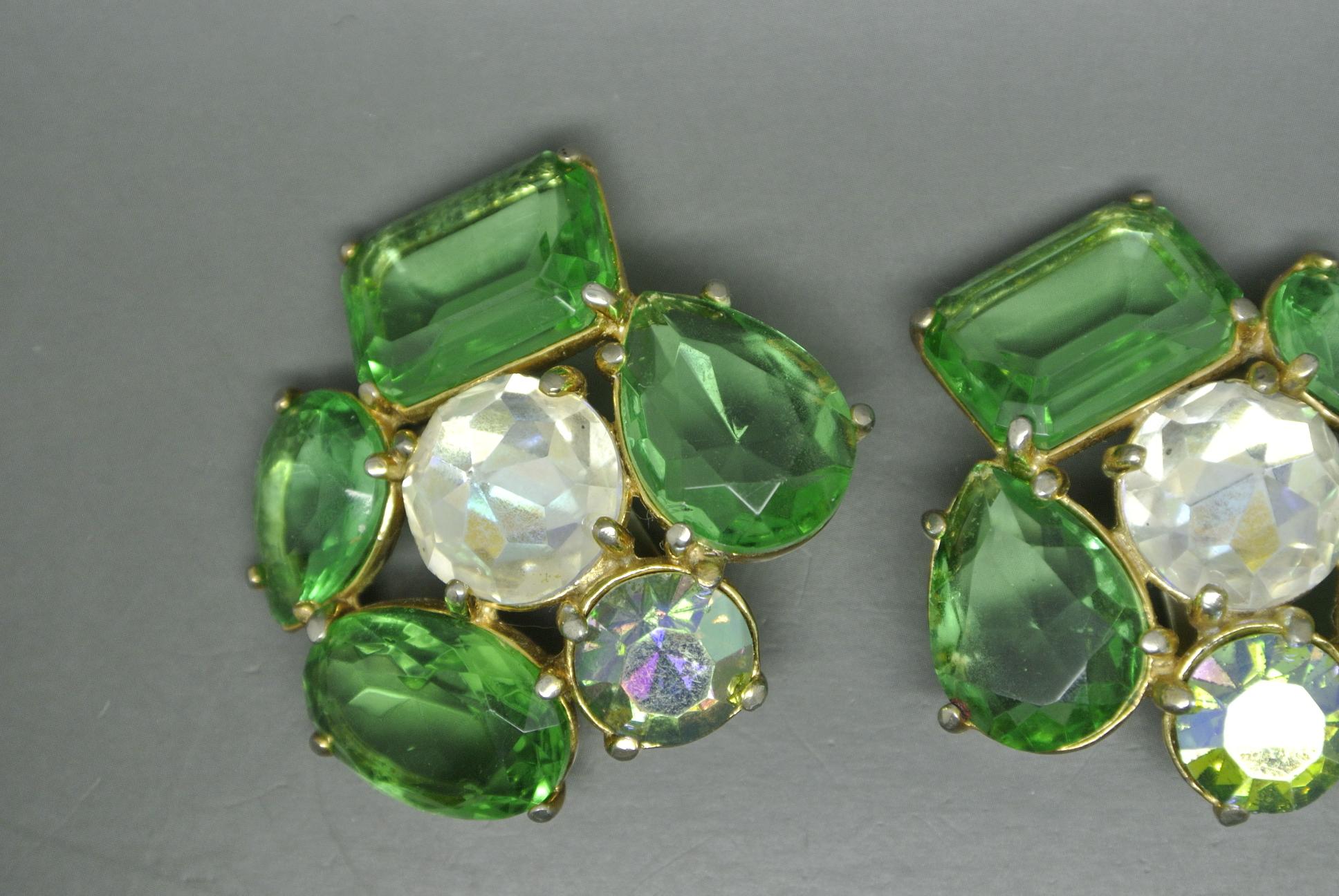 Artist Schiaparelli 1950s green glass gold-tone earrings For Sale