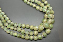 Christian Dior 50s green iridescent triple-strands beaded  Necklace
