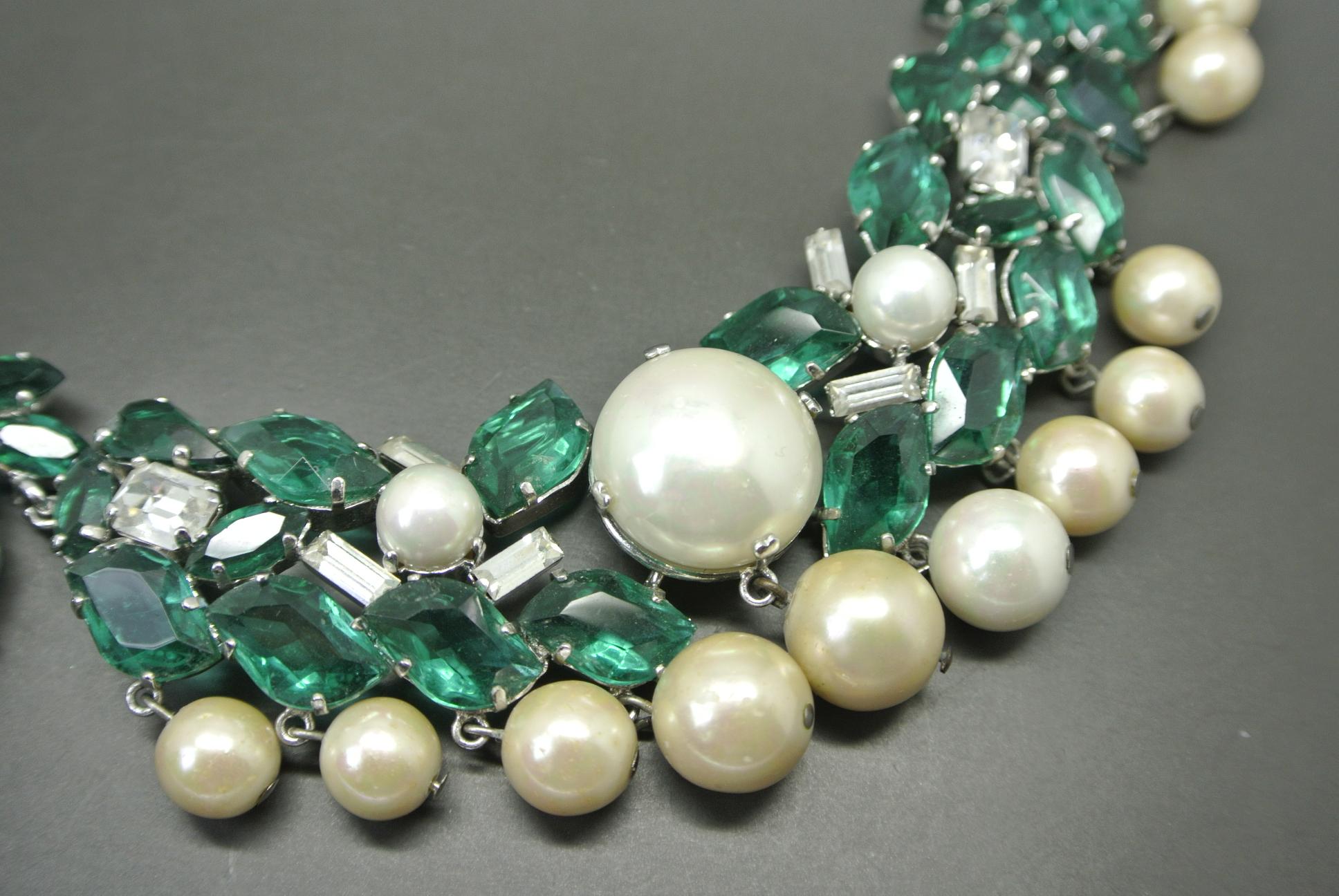 Christian Dior couture necklace
signed and dated 60s
