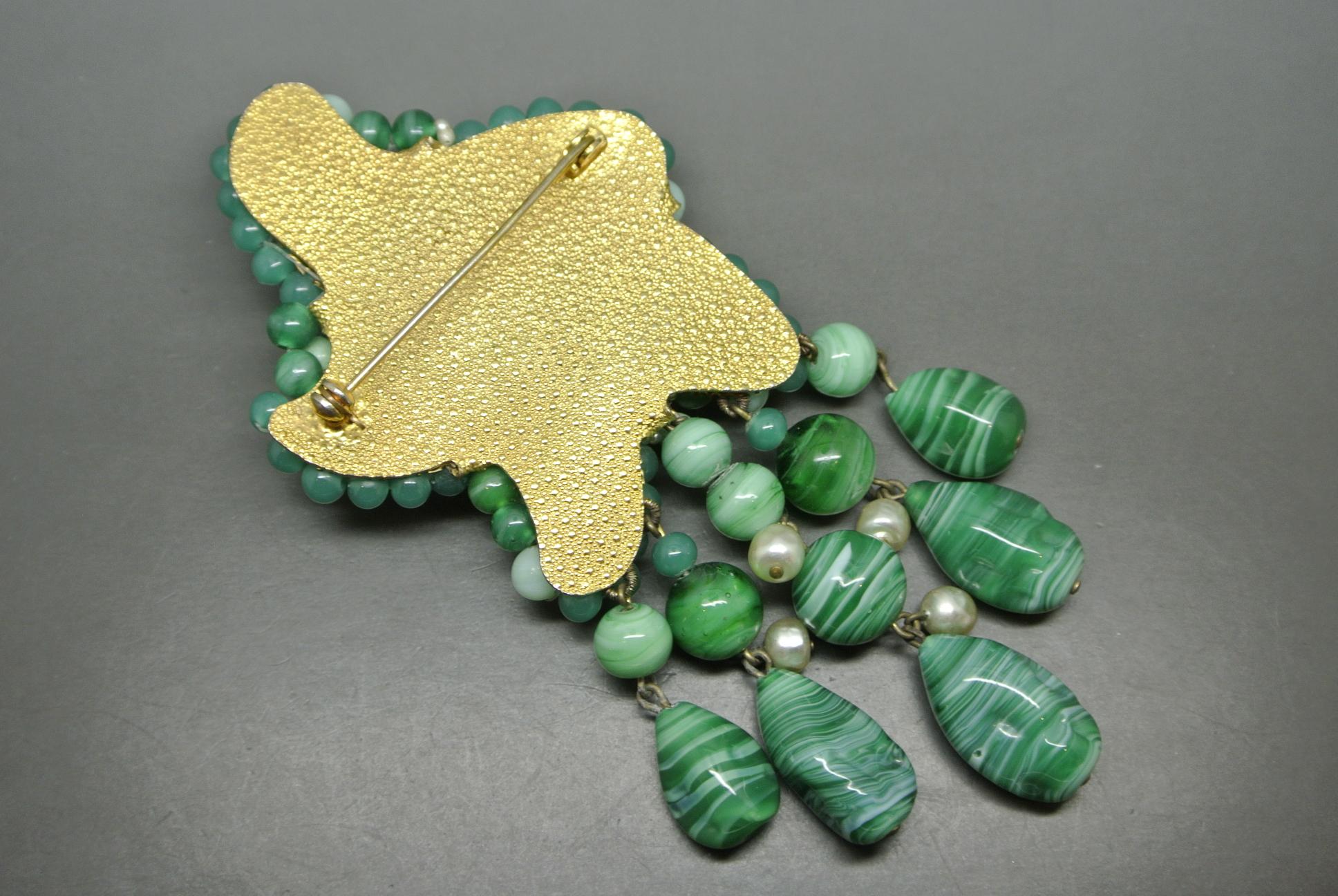 Women's or Men's French 1950s tassel Drop Green Poured Glass Brooch For Sale