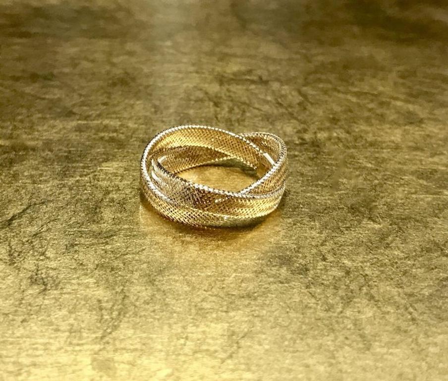 Vintage 1970s Woven 14k Gold Wedding Band or Unique Fashion Ring Christmas Gift In Good Condition For Sale In Champions State Gate, FL