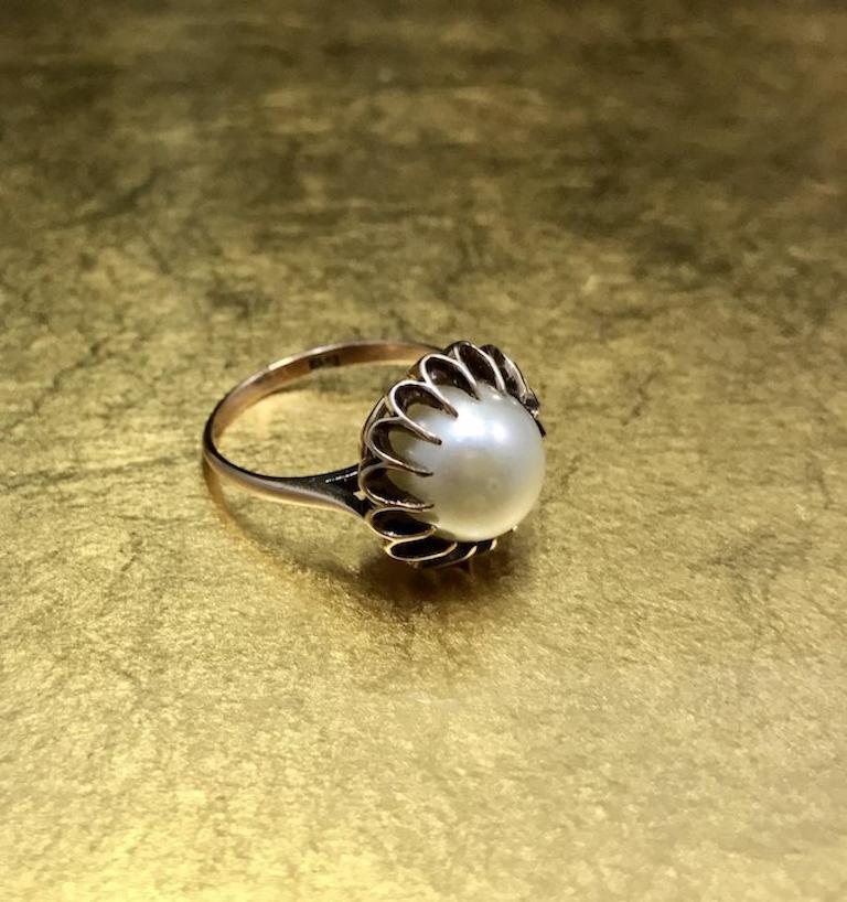 Antique 1800s Early Victorian 10K Rose Gold 9.74mm Natural Pearl Engagement Ring For Sale 1