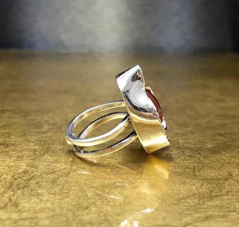1960s Vintage Modernist Minimalist Sterling Silver Carnelian Ring Mens Gift Idea In Good Condition For Sale In Champions State Gate, FL