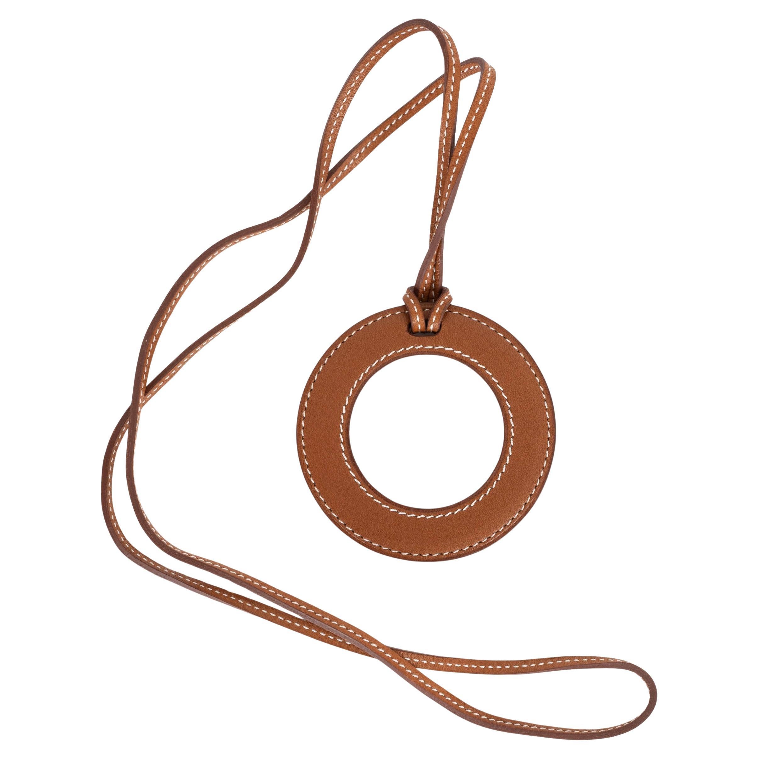 HERMES Collana in pelle Barenia marrone Fauve IN THE POCKET LOUPE in vendita