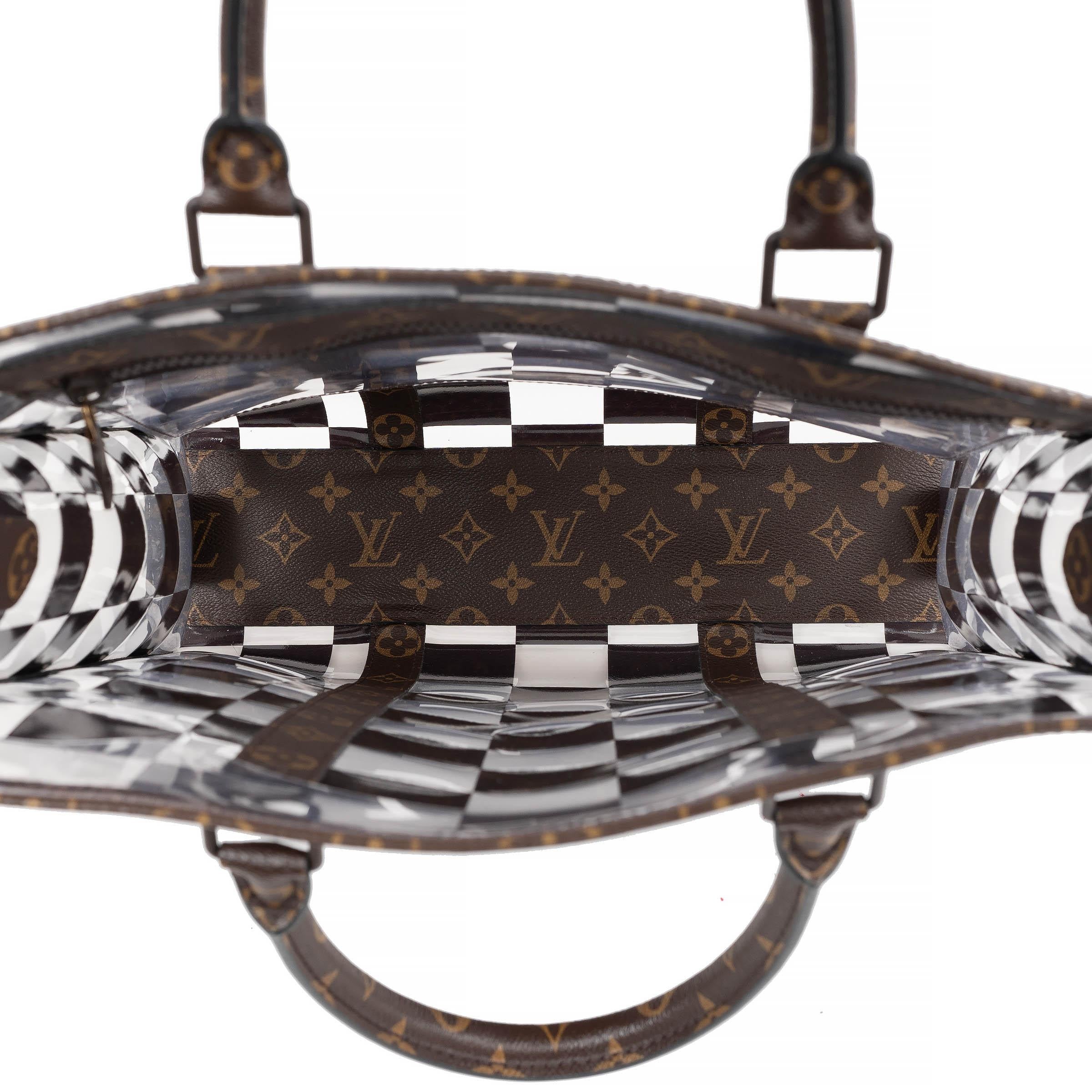 LOUIS VUITTON sac cabas Monogram 2022 SAC PLAT marron en vente 1