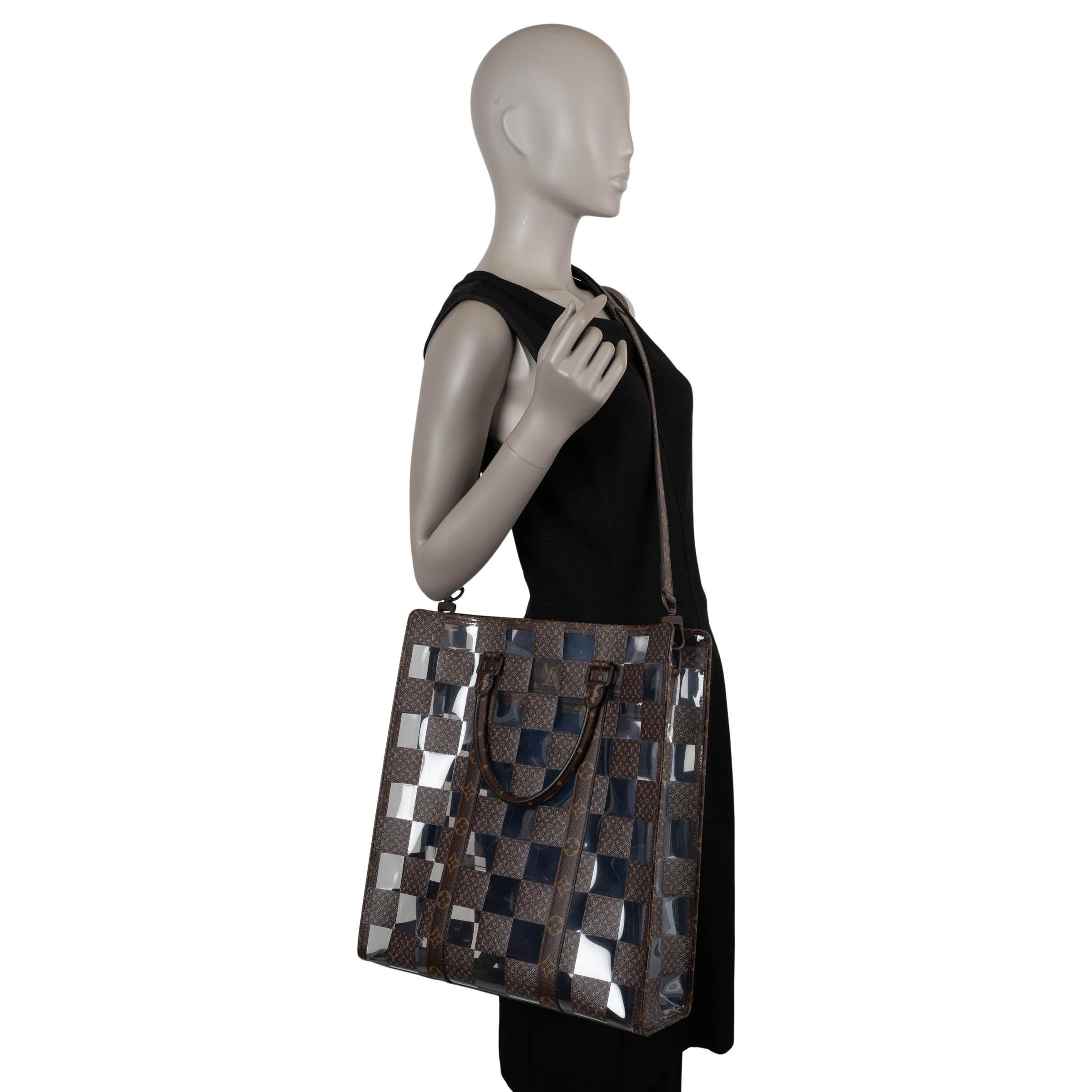 LOUIS VUITTON sac cabas Monogram 2022 SAC PLAT marron en vente 5