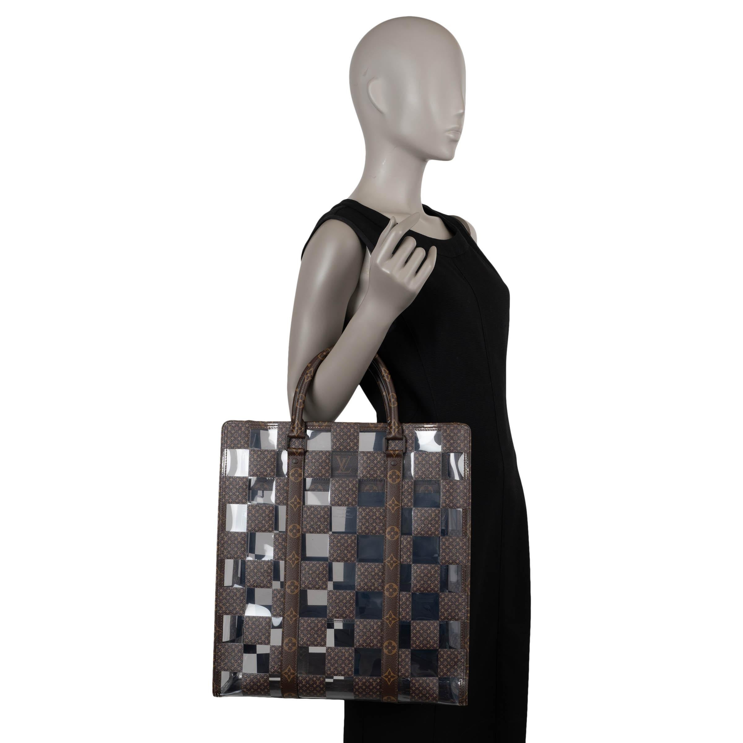 LOUIS VUITTON sac cabas Monogram 2022 SAC PLAT marron en vente 4