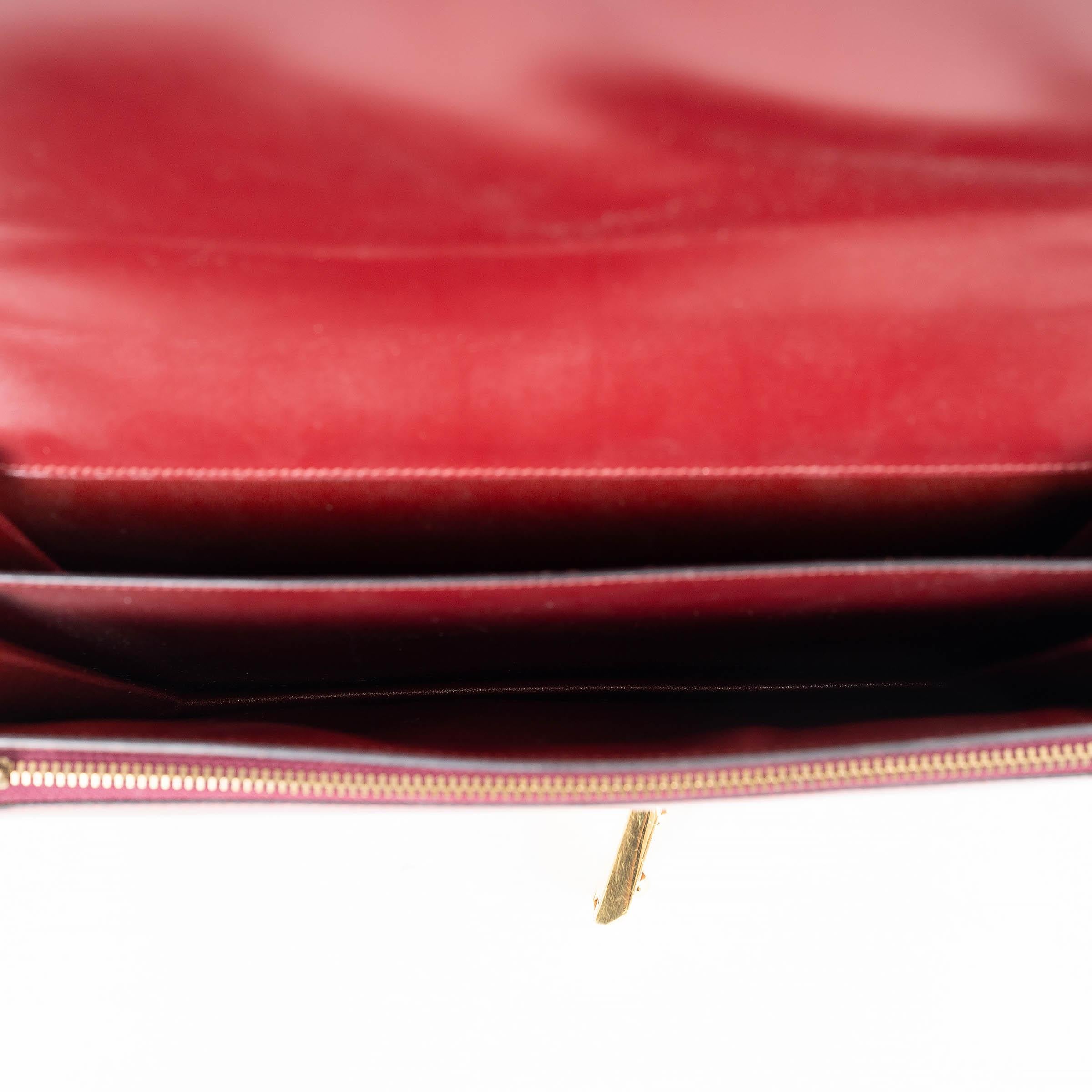 HERMES Rouge H burgundy Box Leder SAC A DEPECHES 26 Umhängetasche mit Gold im Angebot 1