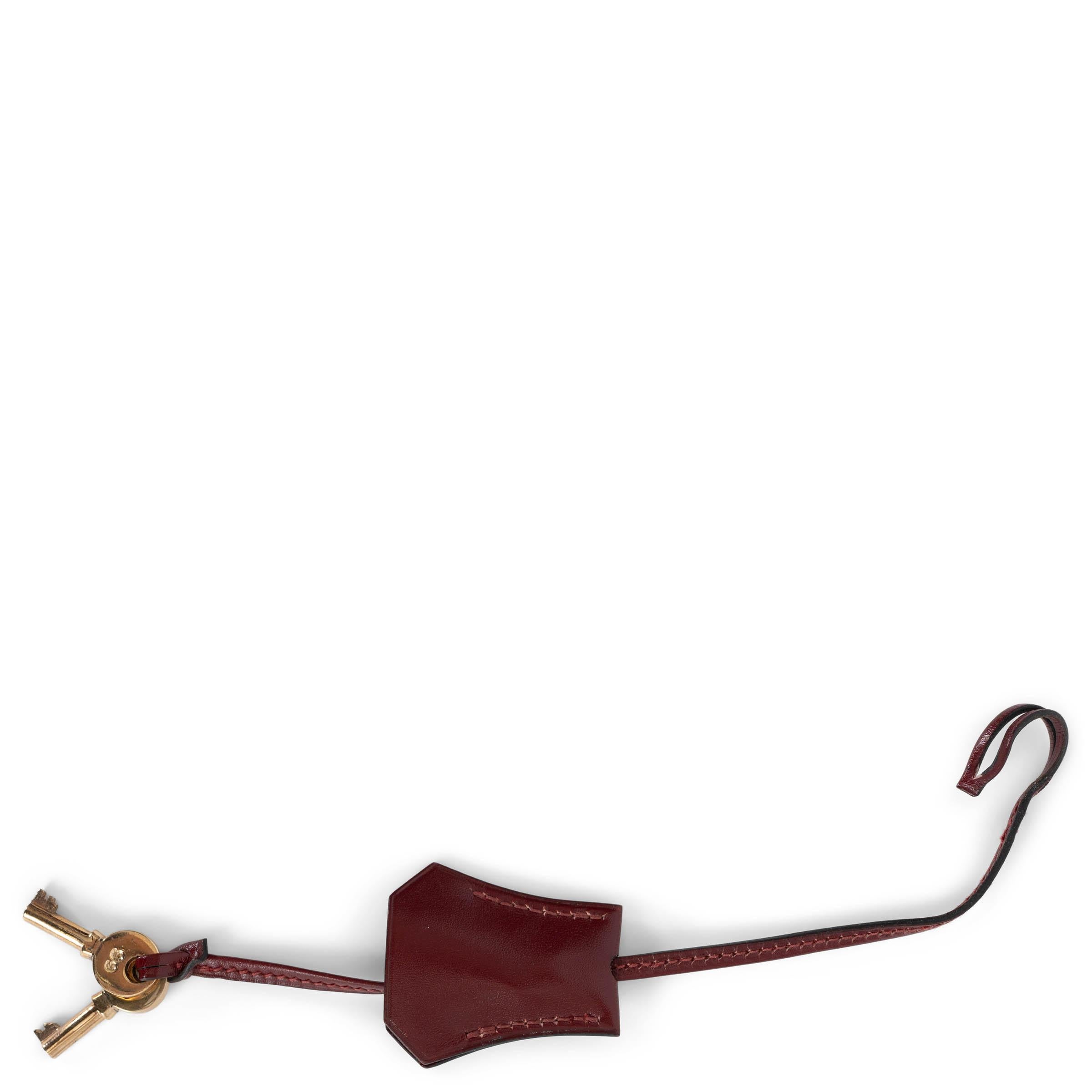 HERMES Rouge H burgundy Box Leder SAC A DEPECHES 26 Umhängetasche mit Gold im Angebot 5