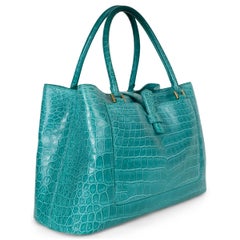 Borsa tote BELLEVUE LARGE COCCO di LORO PIANA in coccodrillo turchese