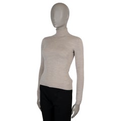 GABRIELA HEARST, pull à col roulé « MAY » en laine, cachemire et soie, couleur « oatmeal », taille XS