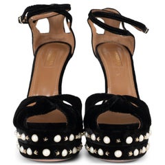 Sandales AQUAZZURA noires 2017 HARLOW en velours cloutées de perles, pointure 38