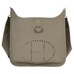 HERMES Sauge green Clemence leather EVELYNE 29 Bag PHW
