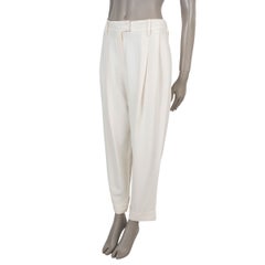 BRUNELLO CUCINELLI, cremefarbene Seidenhose 2023, PLISSÉ, GERADER SCHNITT, KURZE LÄNGE, Größe 42 M
