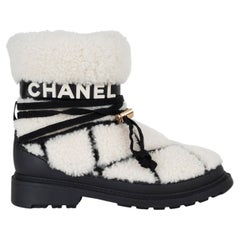 Chanel 2019 Shearling Snow Boots Ecru 37