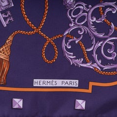 Foulard HERMES « Les Clés 90 » en twill de soie violet