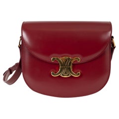 Sac à bandoulière Céline Teen Besace Triomphe, en veau brillant couleur carmin