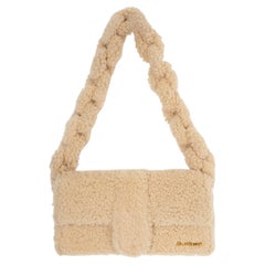 Borsa a tracolla in montone Jacquemus Le Bambidou, color avorio