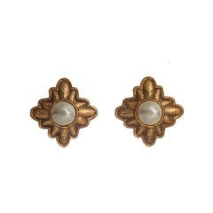 Vintage Chanel Earrings with Gripoix Pearls